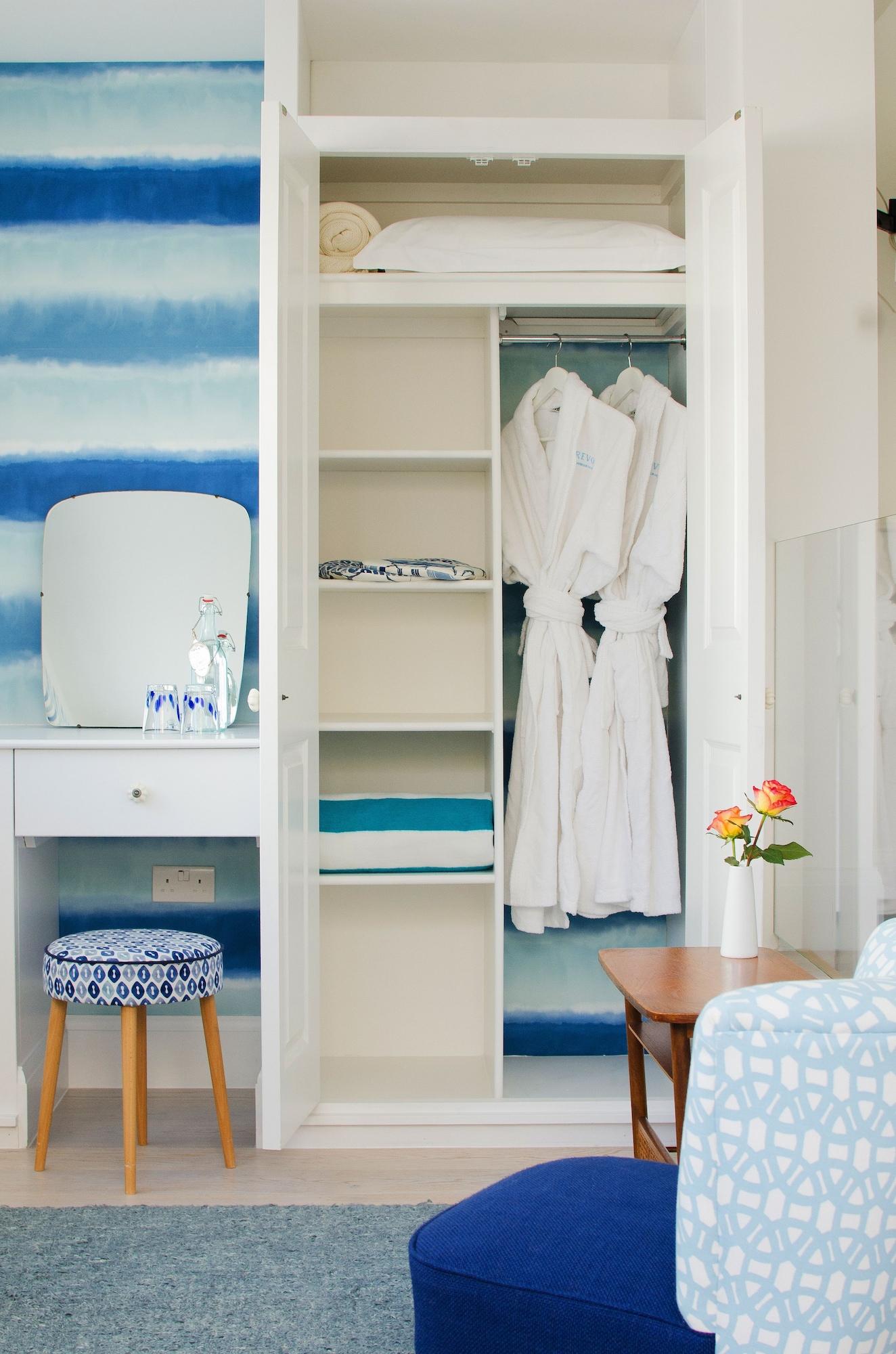 Trevose Harbour House by null