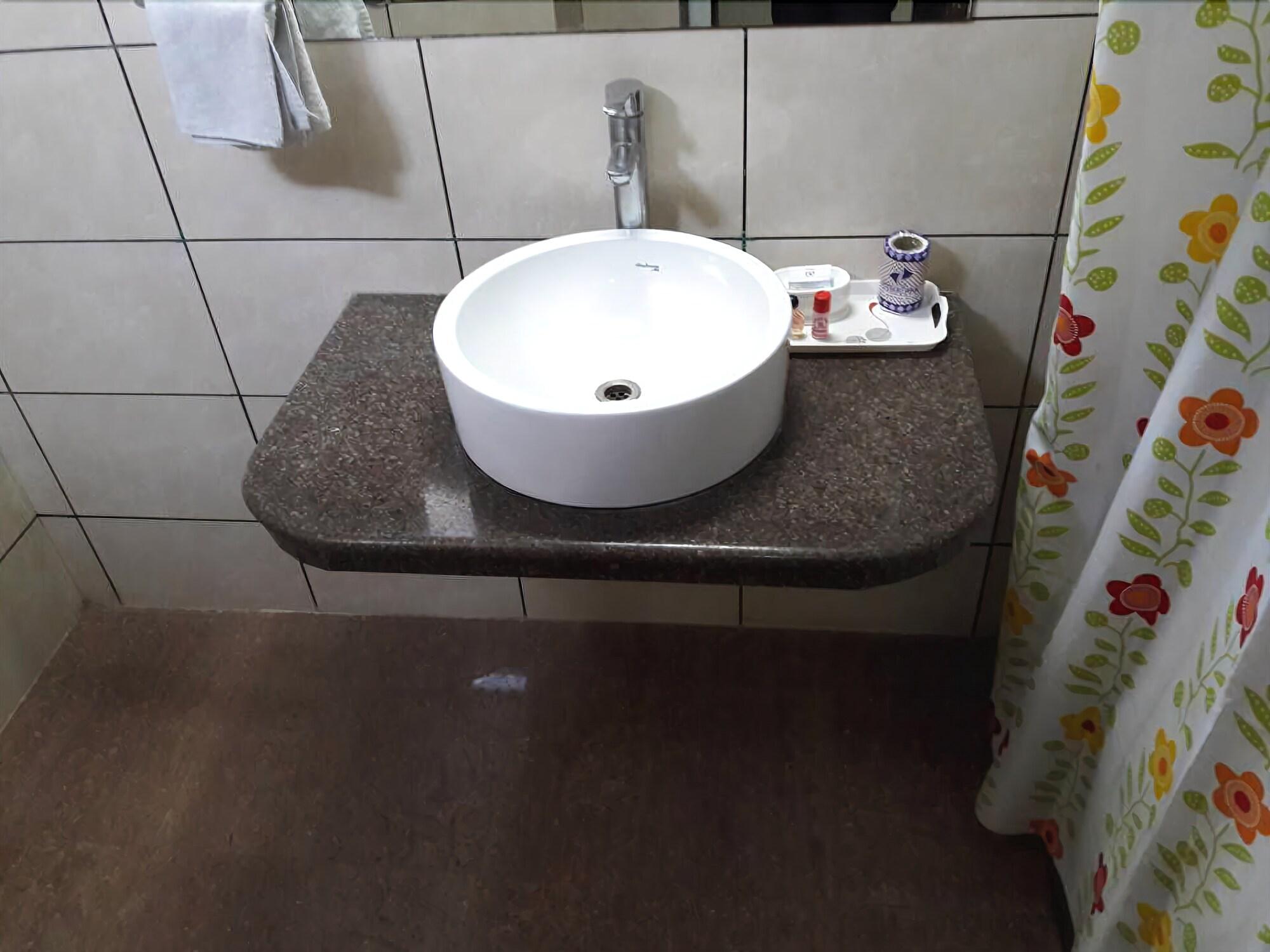 Hotel Raj Residency
