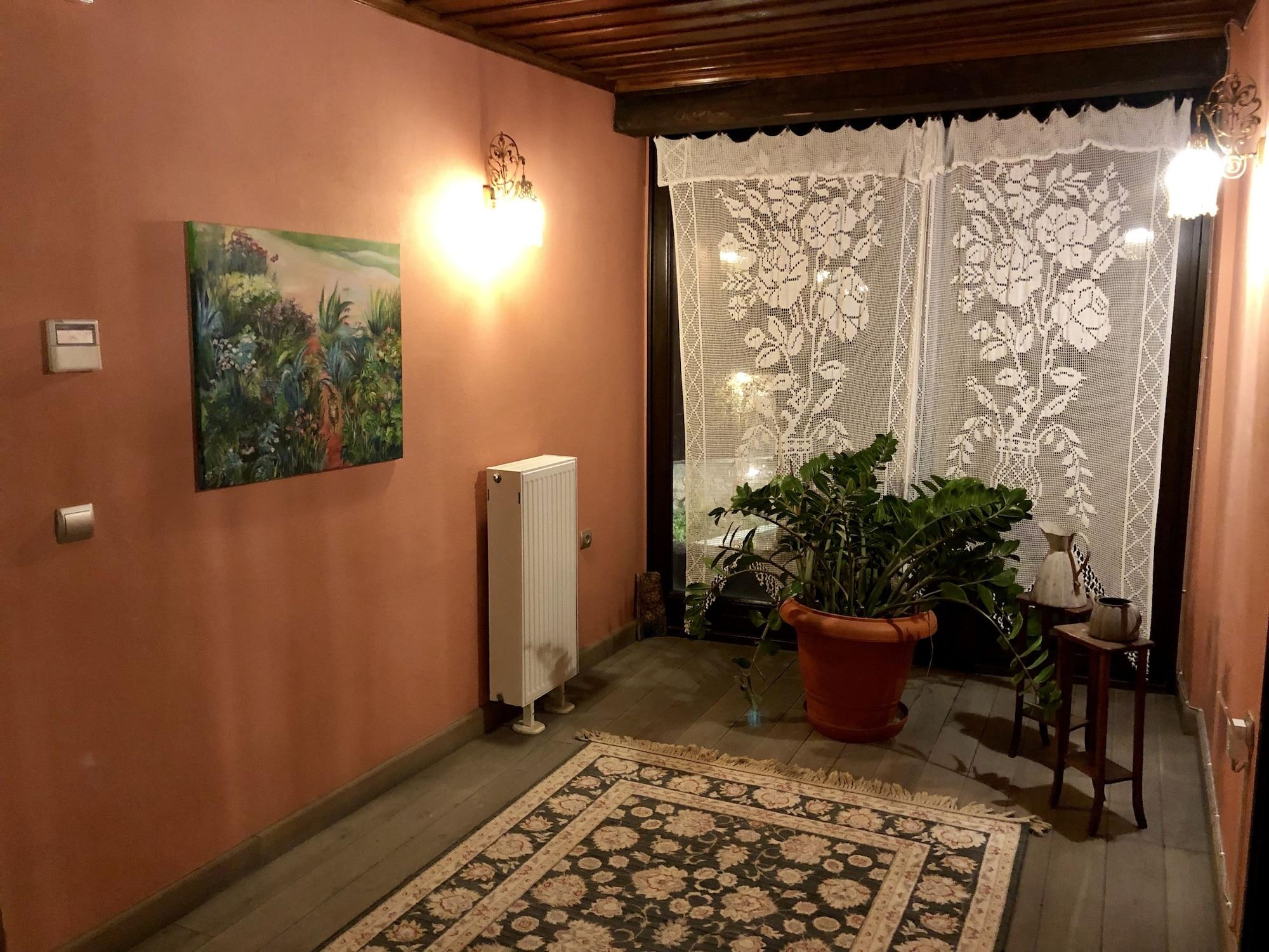 Varosi 4 Seasons by null