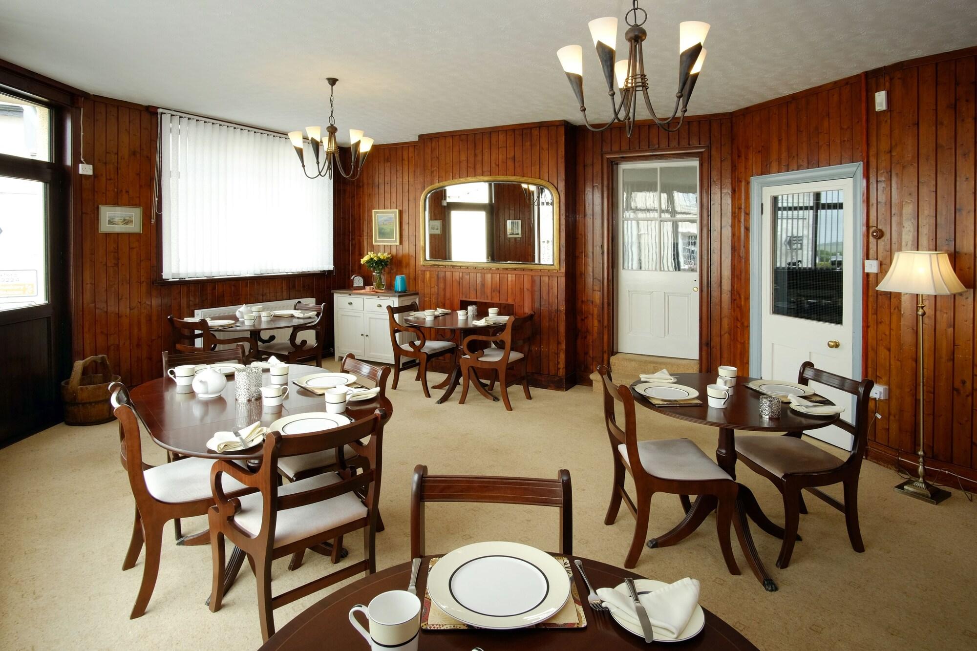 Exmoor House - Guest House