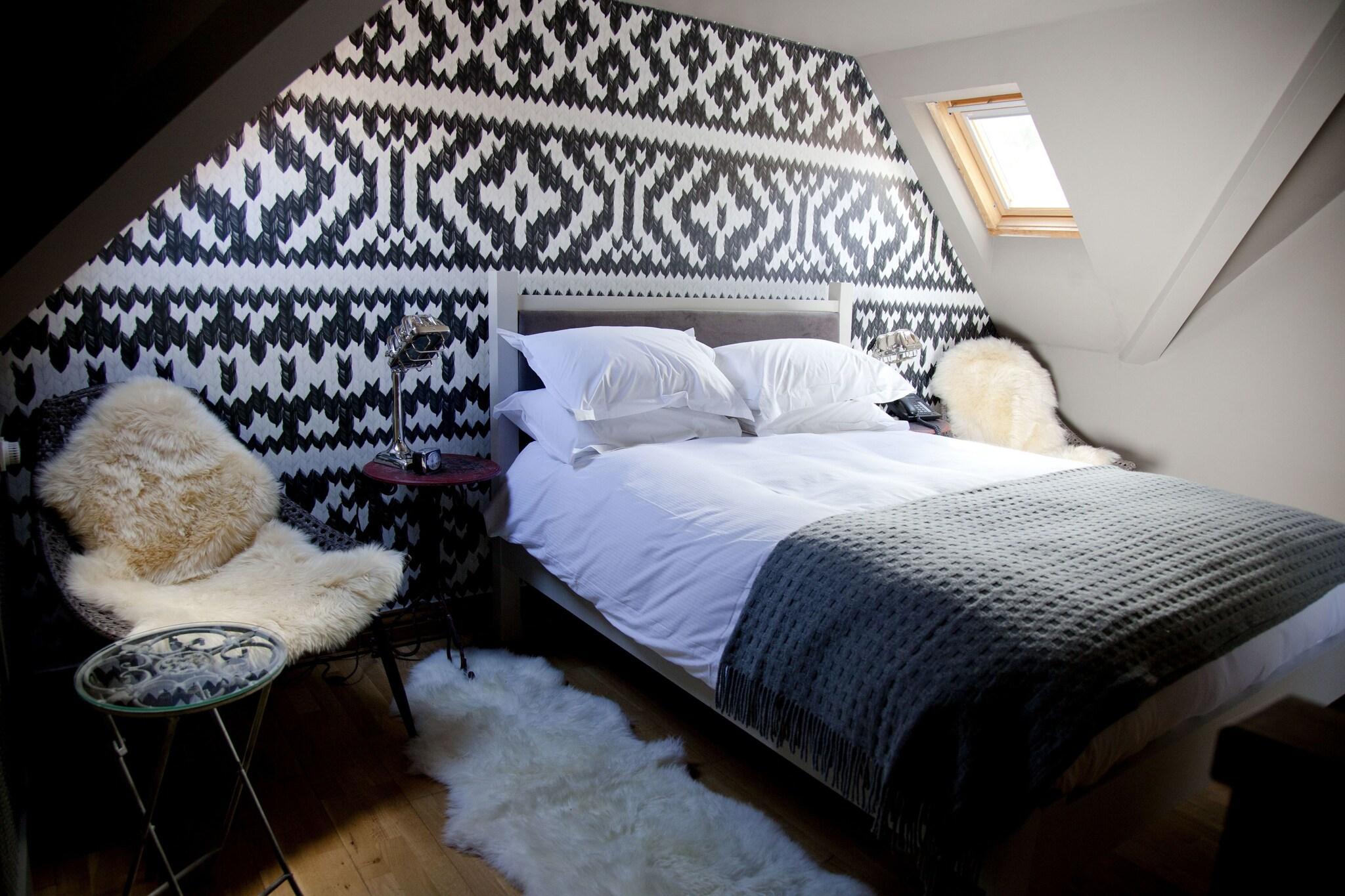 The White Horse by null