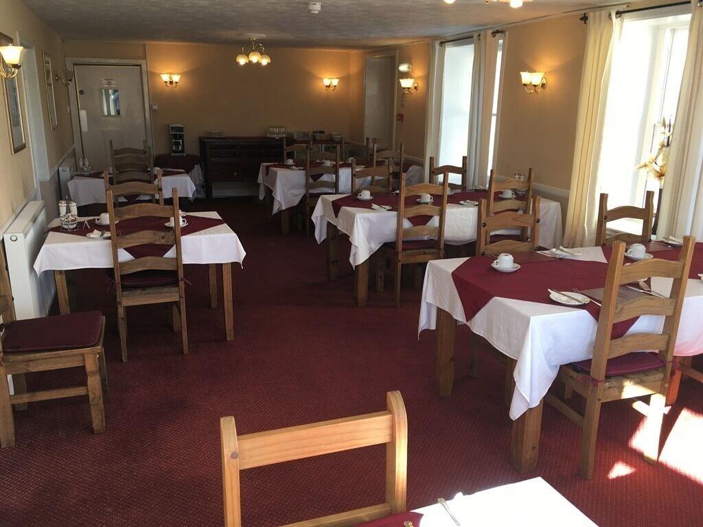 Novar Arms Hotel