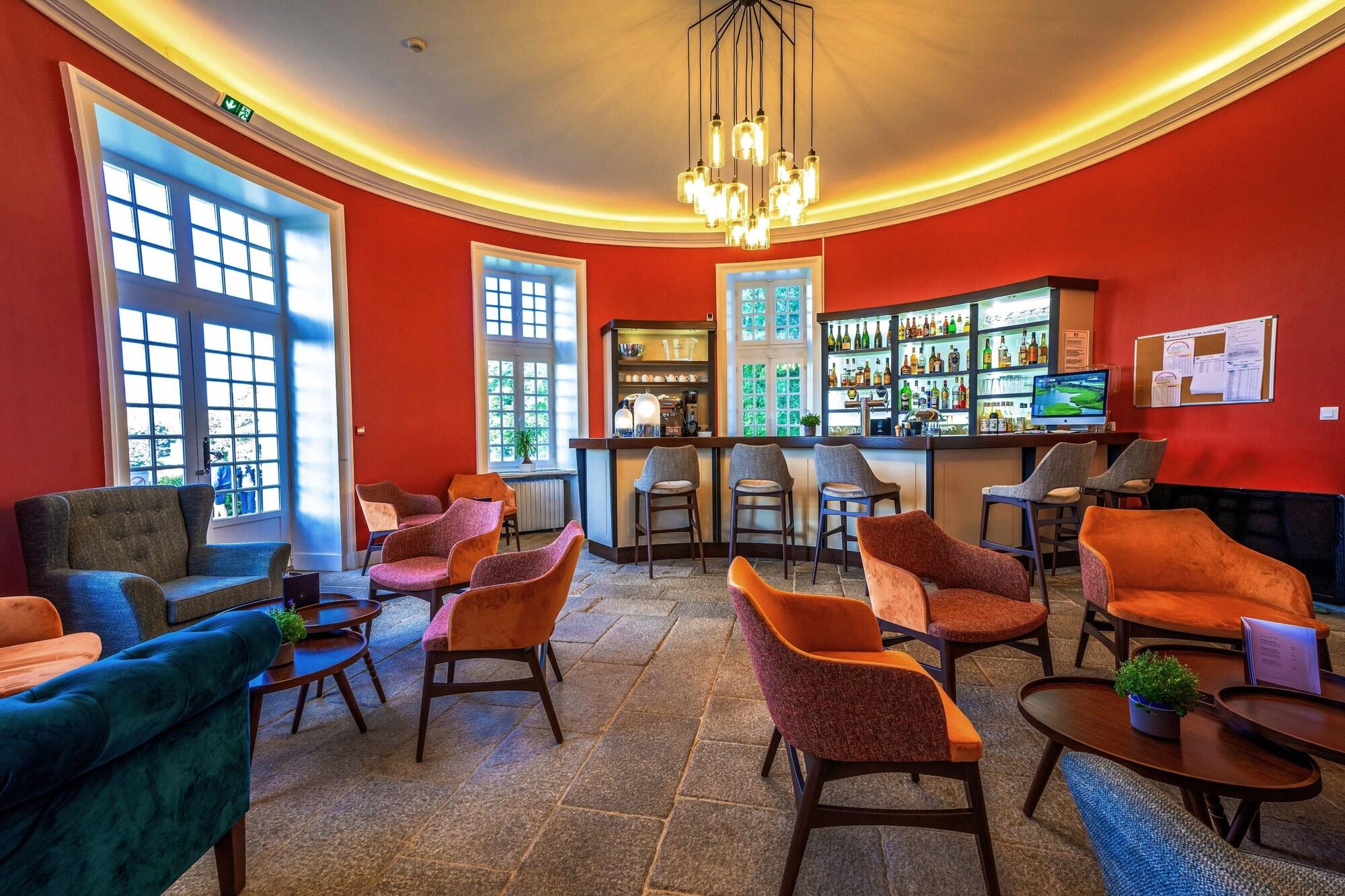 Château de Boisgelin - Hôtel & Restaurant Mathieu Kergourlay by null