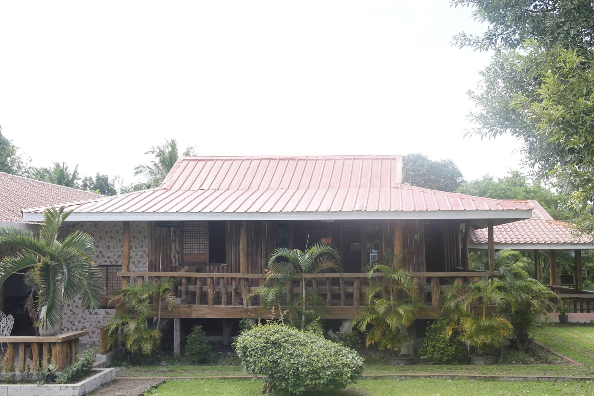 Punta Aguila Resort & Hotel