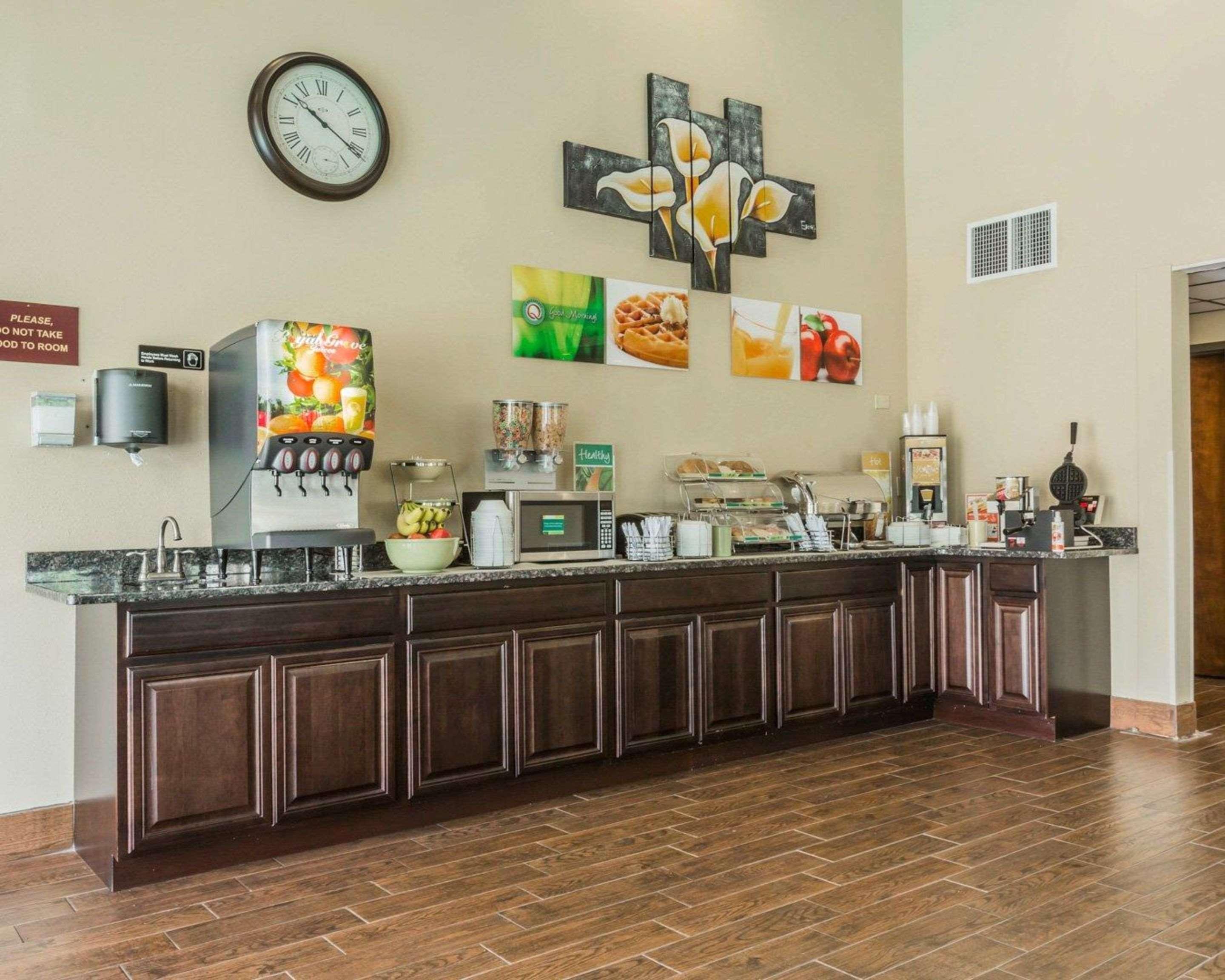 Quality Inn & Suites near Maxwell-Gunter Air Force