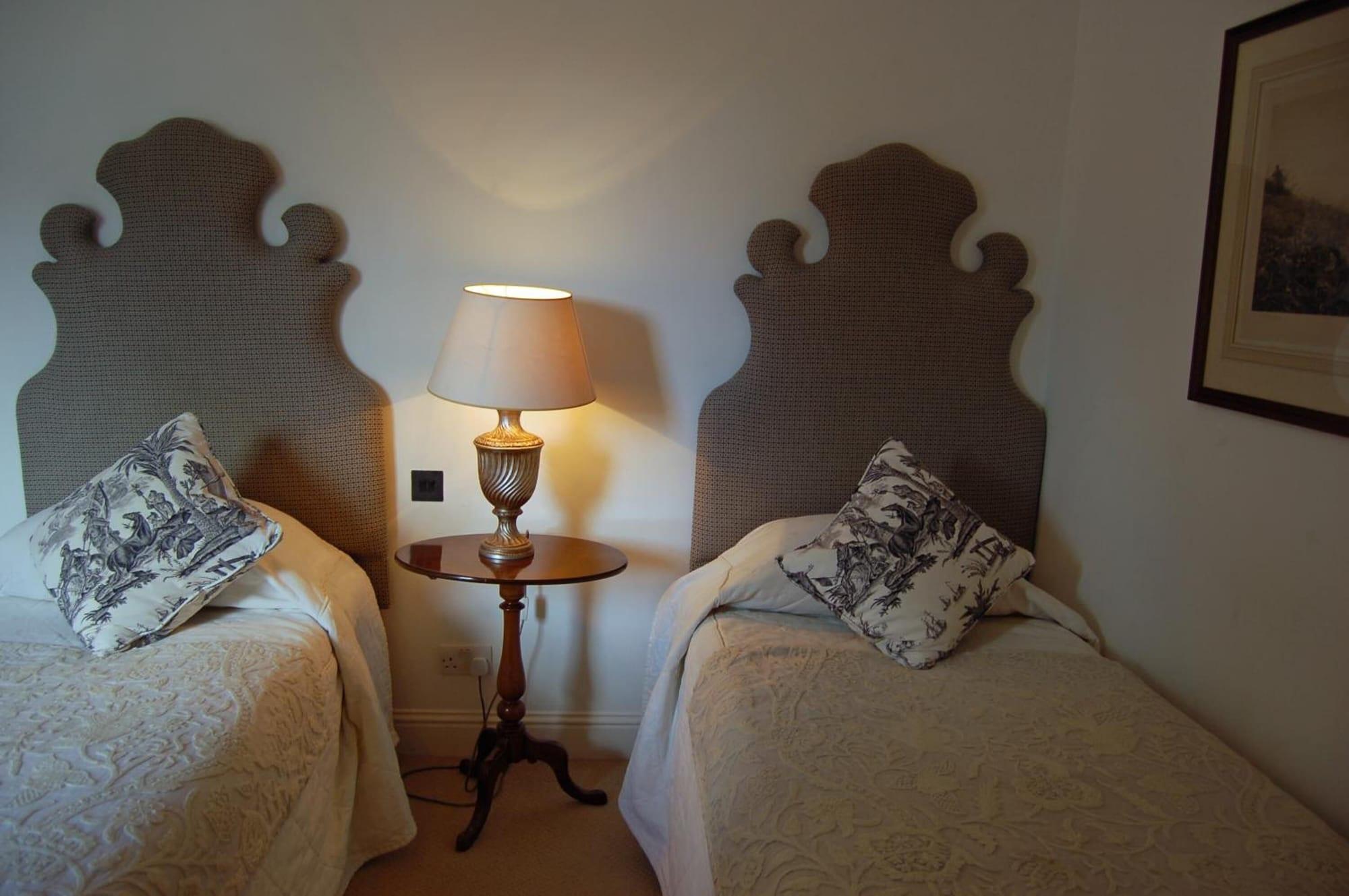 The Royal Hotel Comrie by null