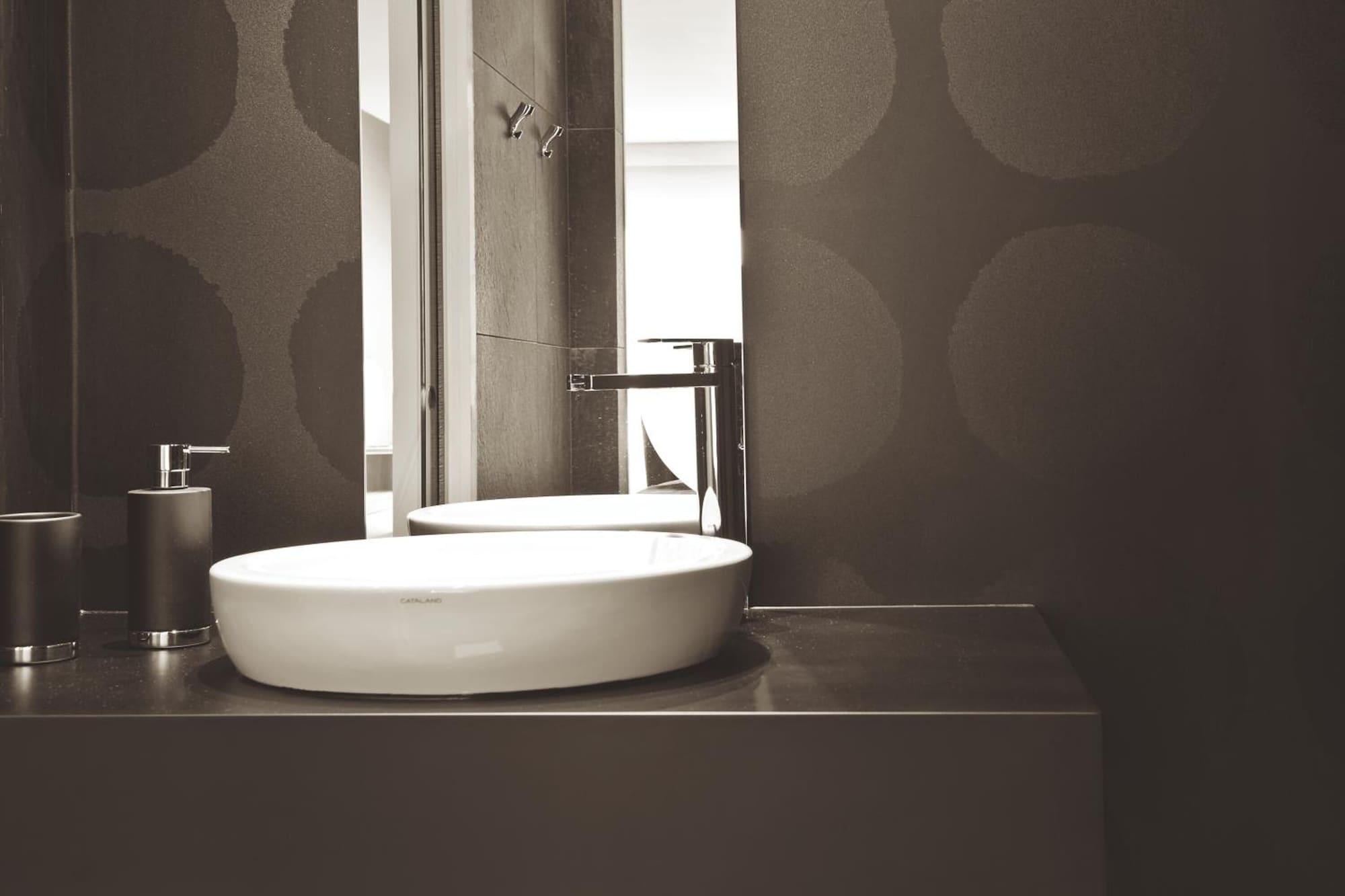 G Design Hotel by null