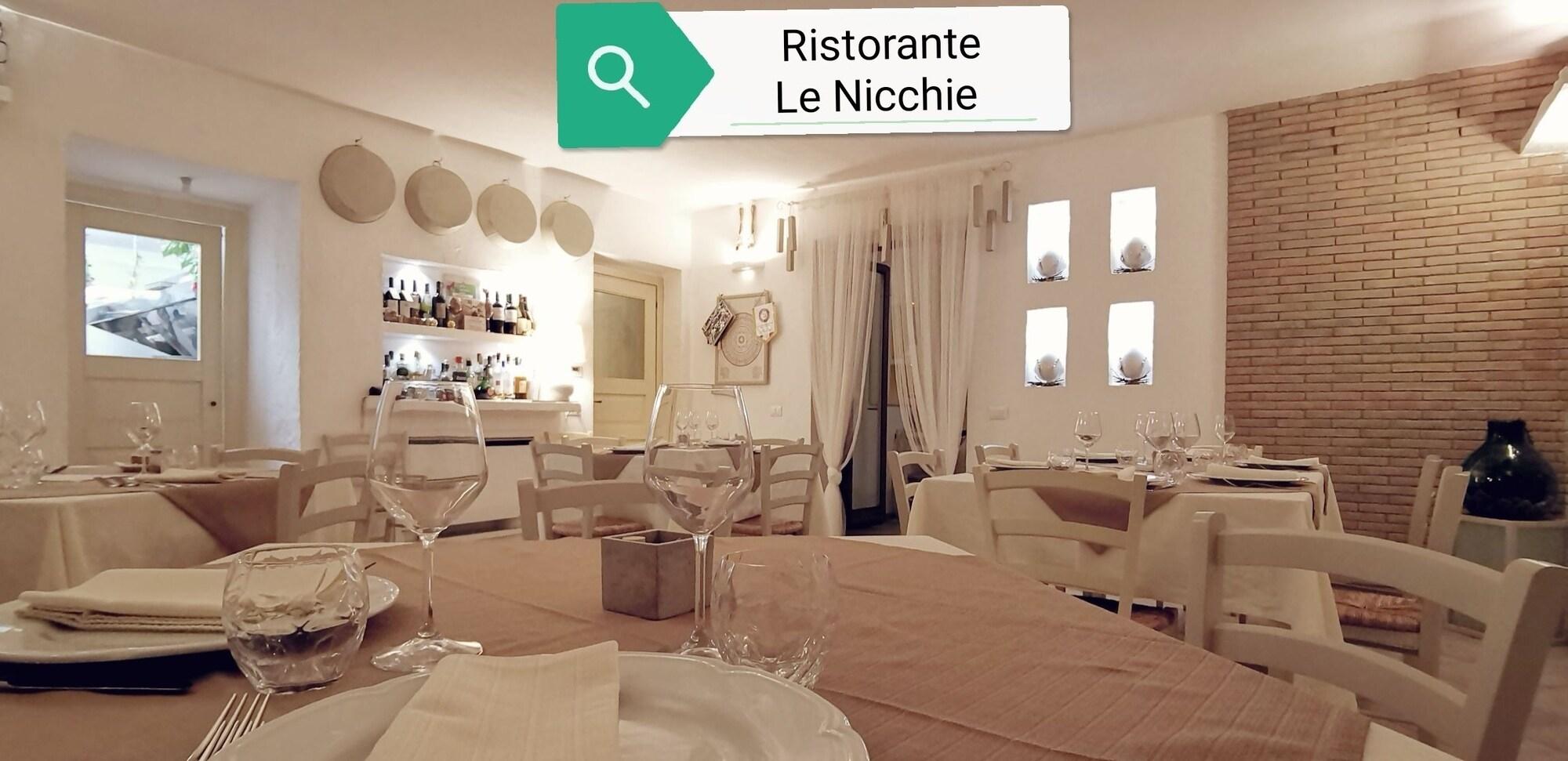 Flos Guest House