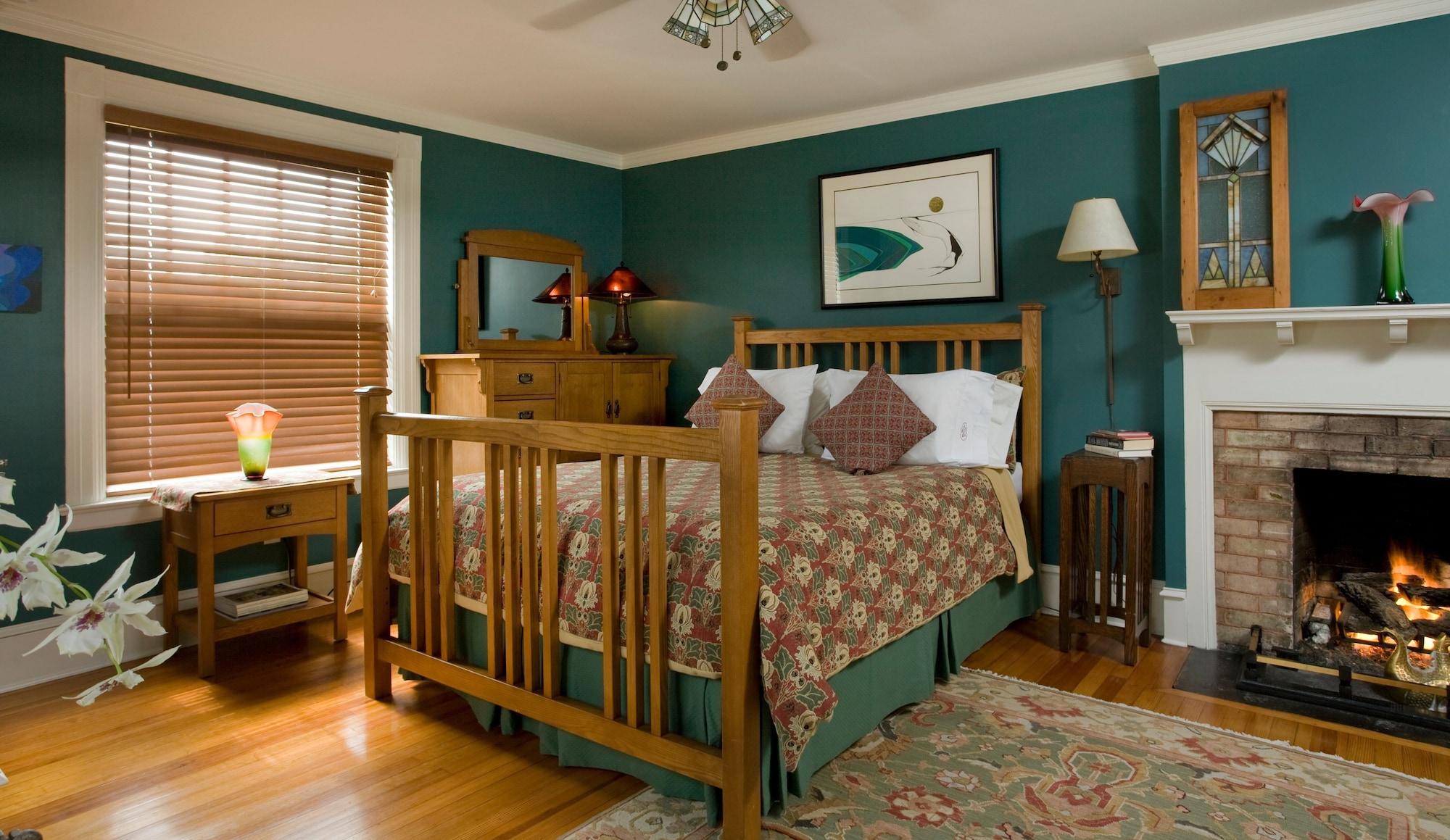 Blind Tiger Asheville by null