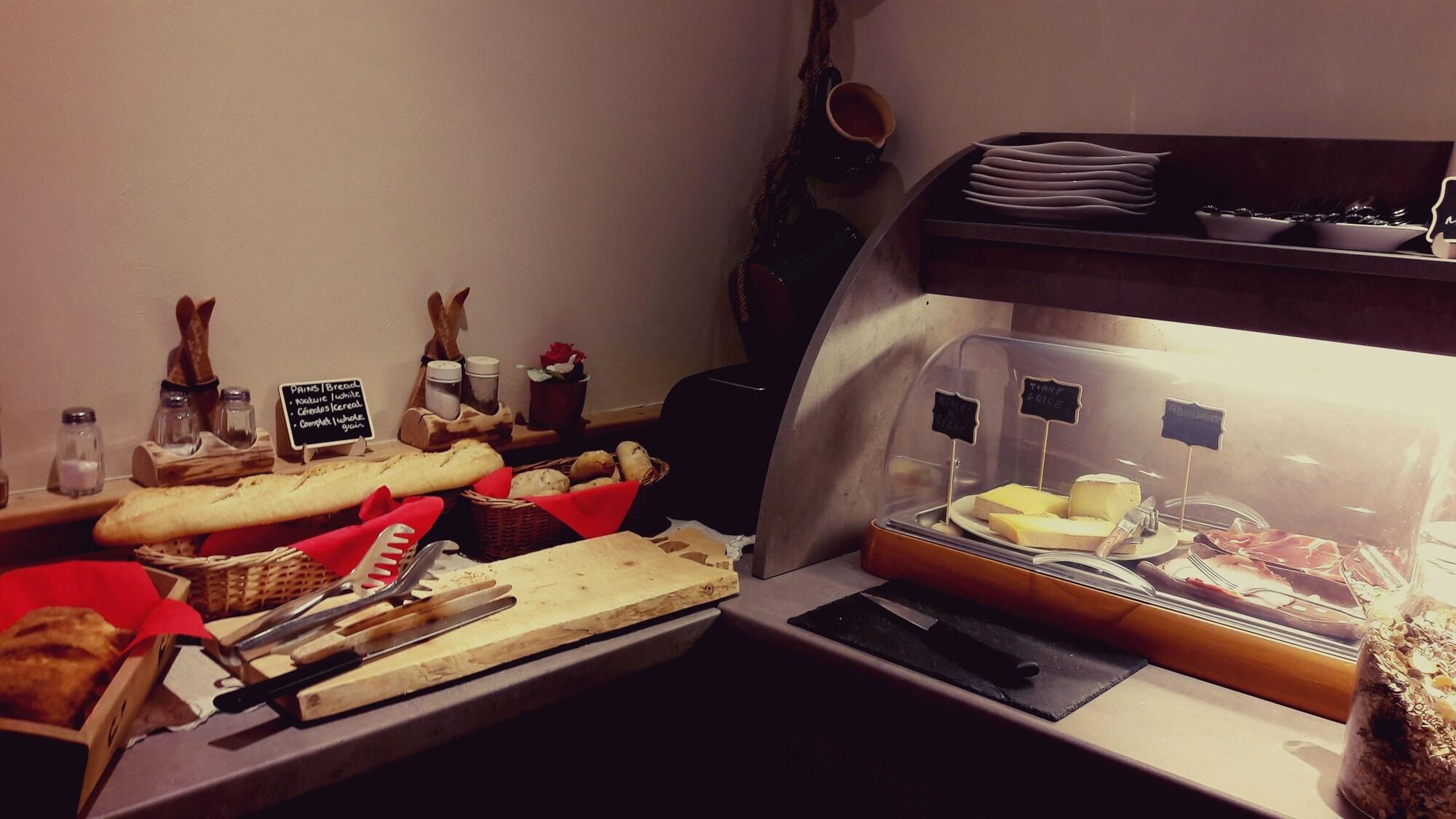 Auberge Du Manoir - photo