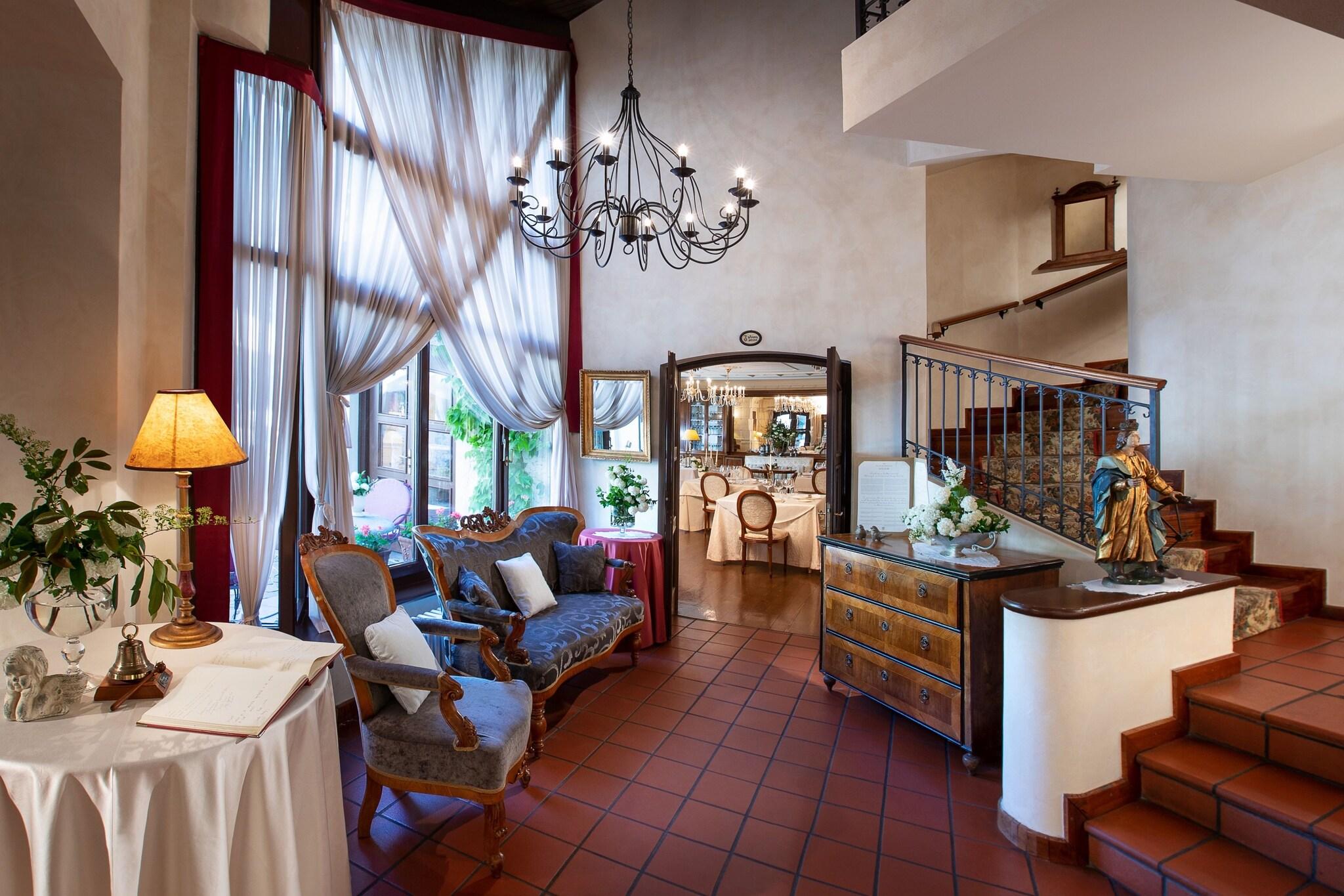 Kendov Dvorec by null