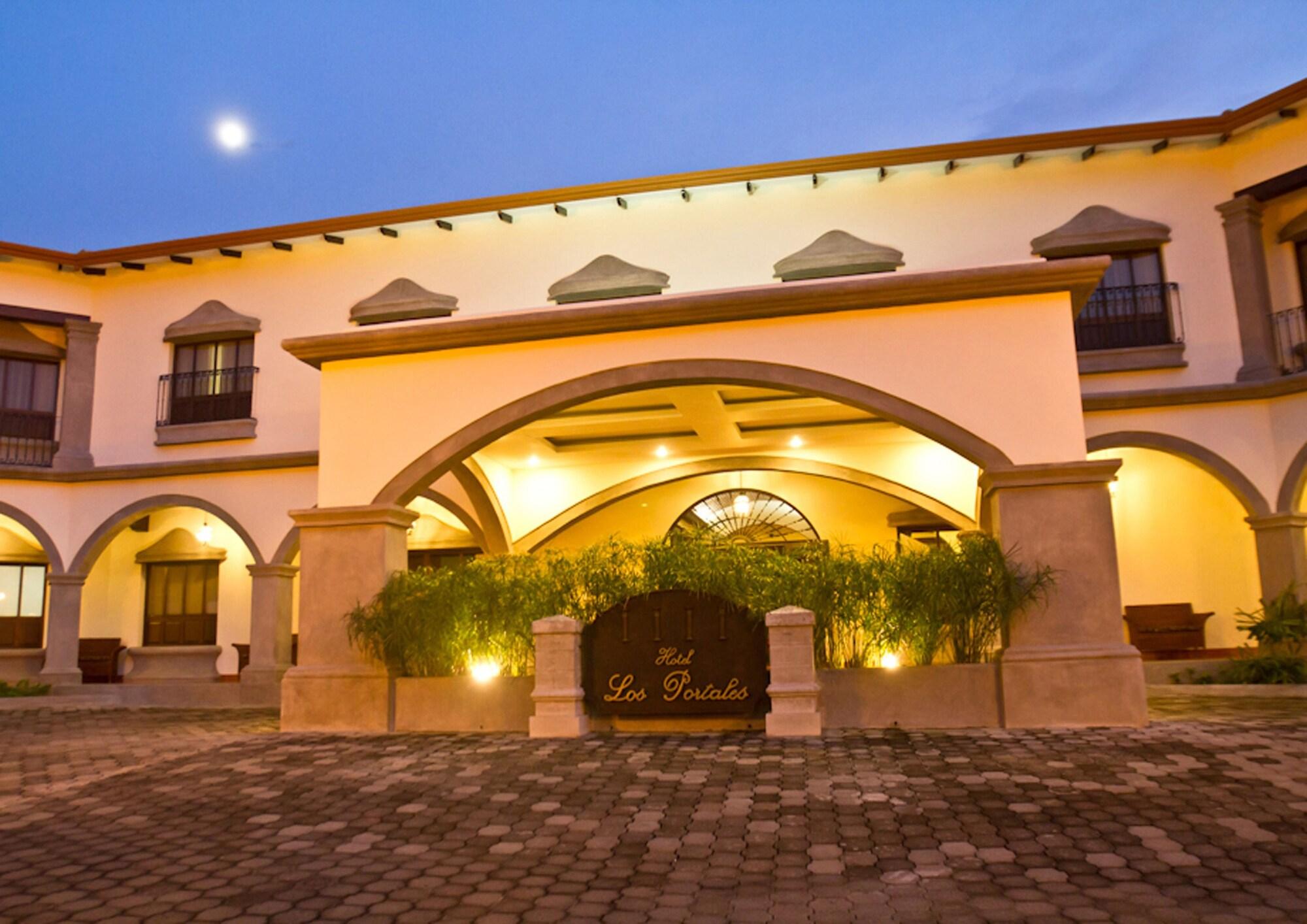 Hotel Los Portales image