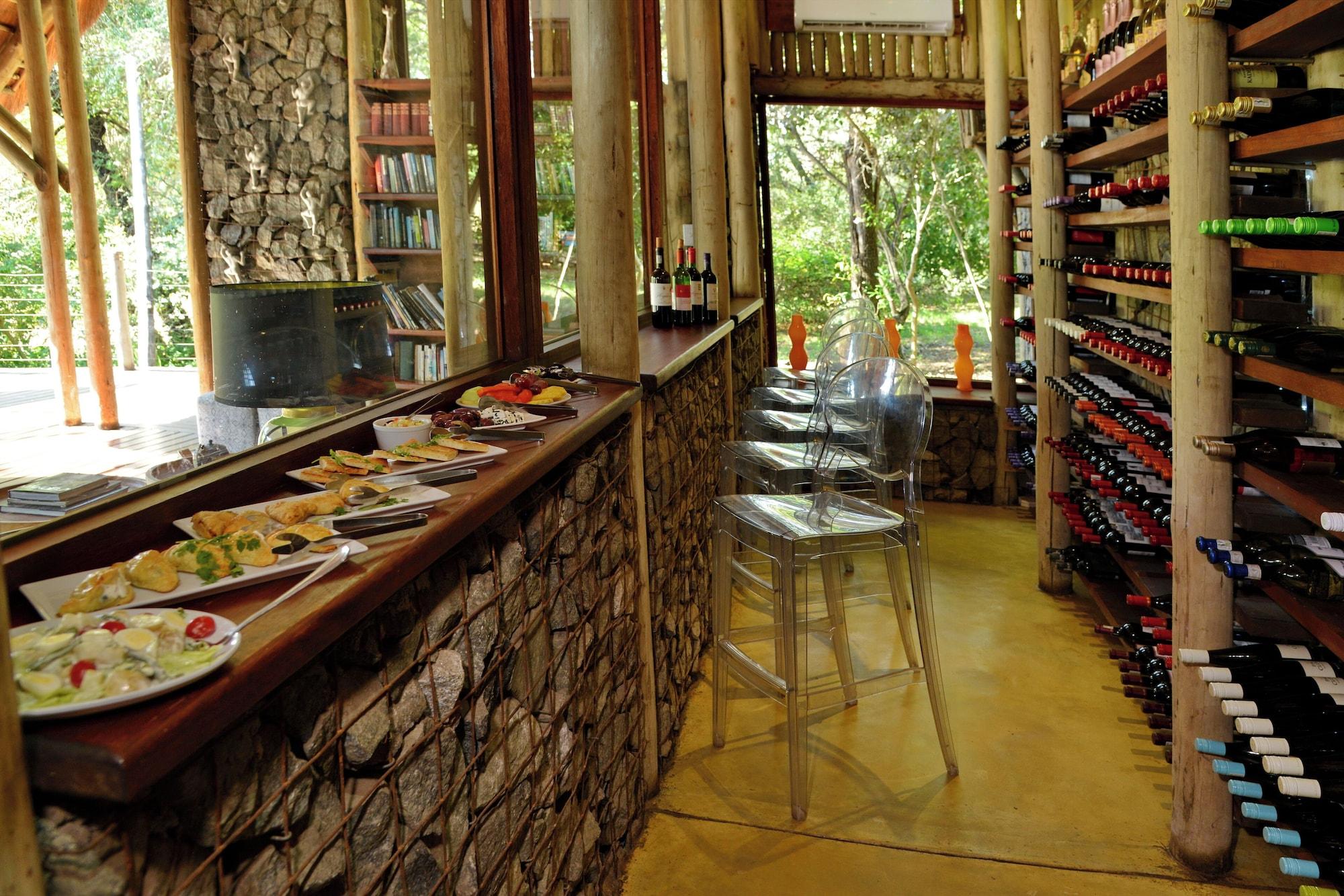Rhino Post Safari Lodge by null