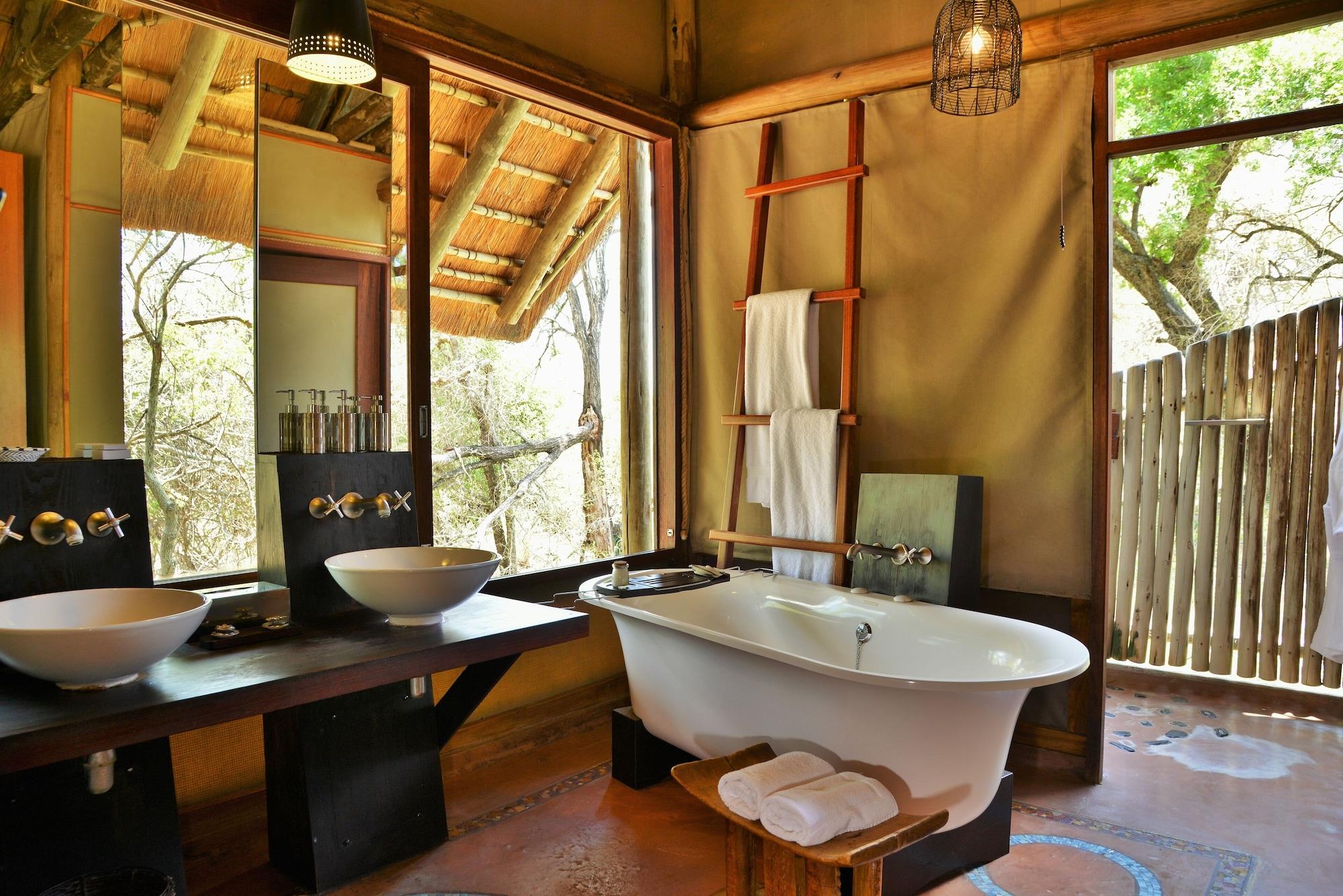 Rhino Post Safari Lodge by null