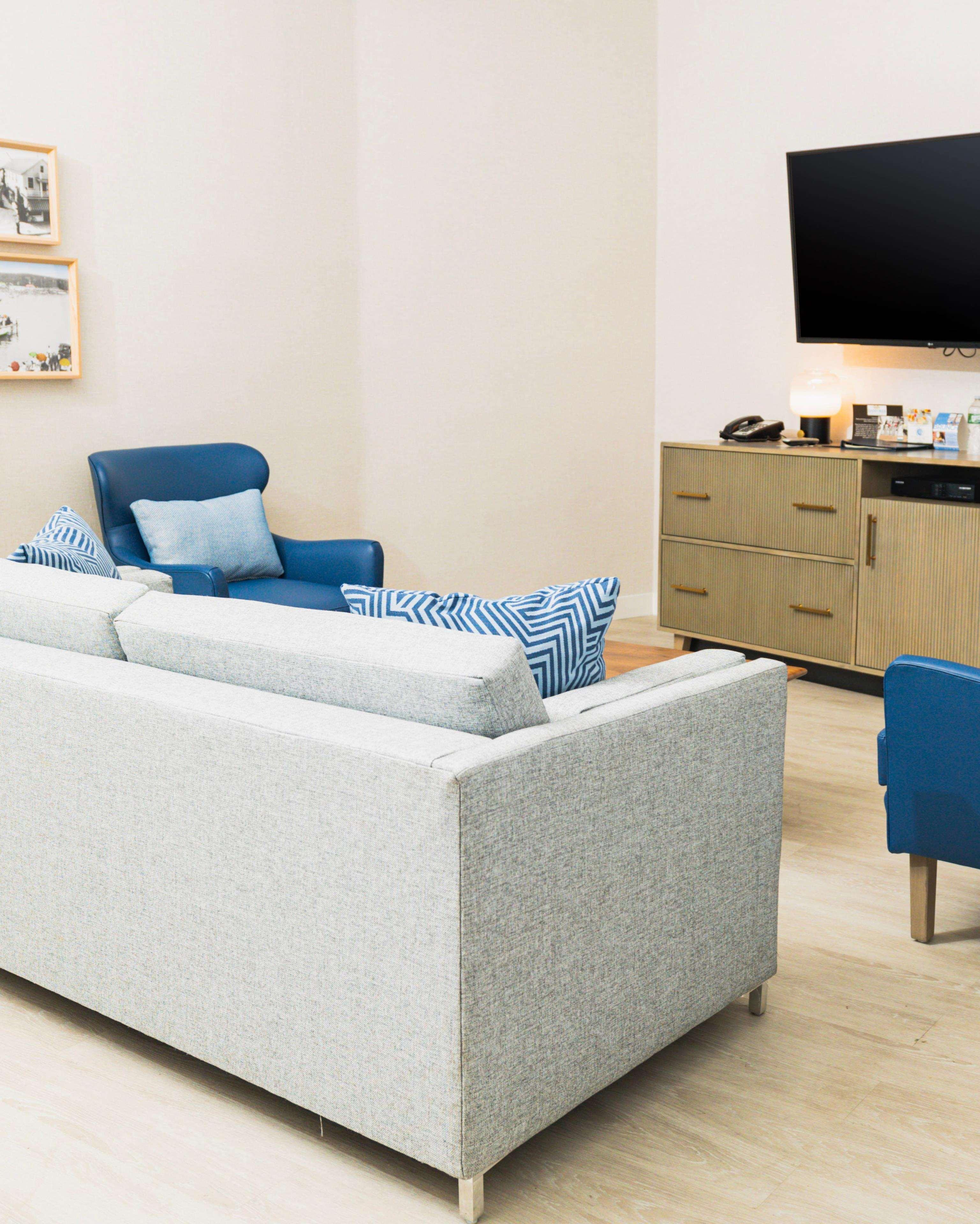 Danfords Hotel & Marina by null