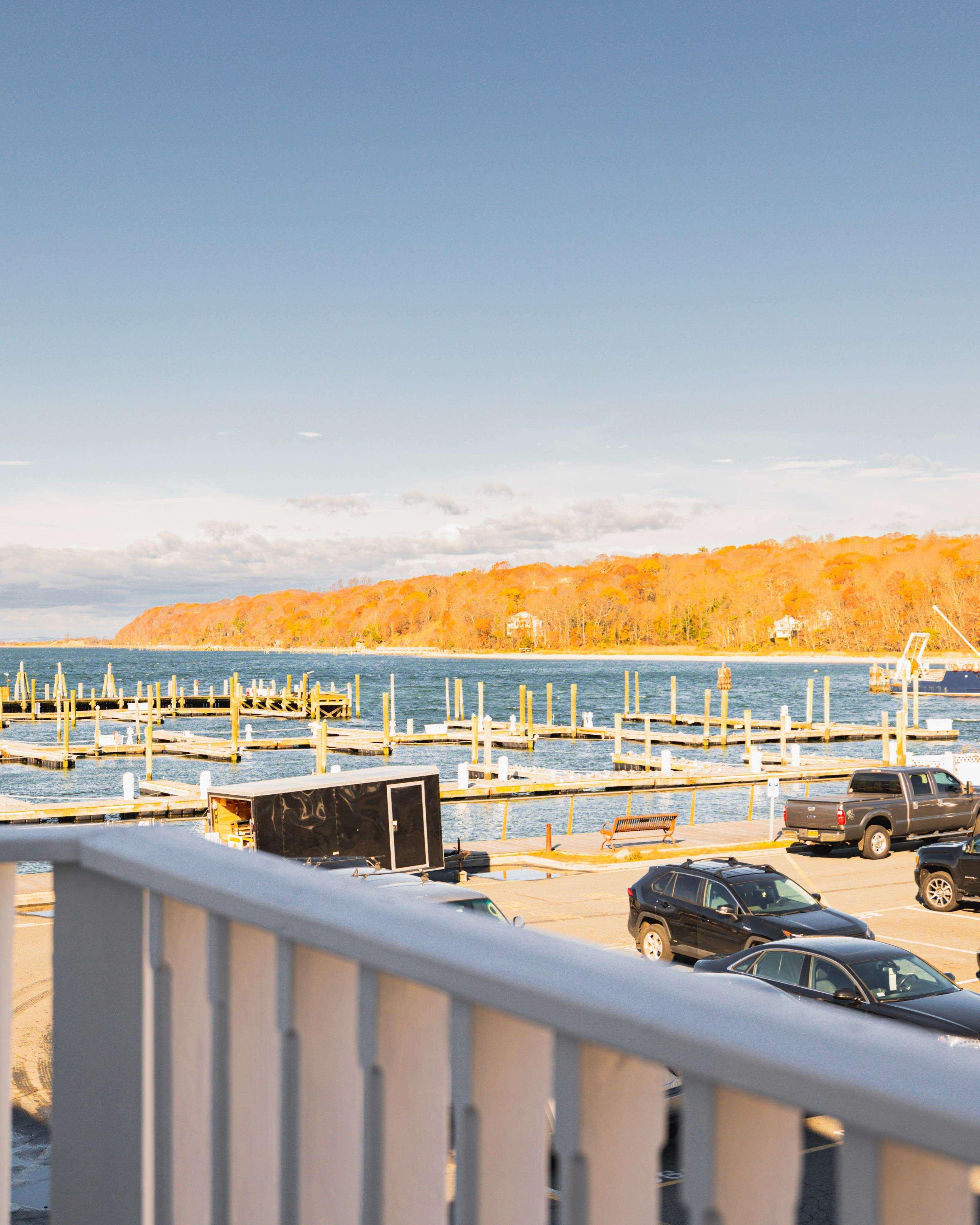 Danfords Hotel & Marina by null