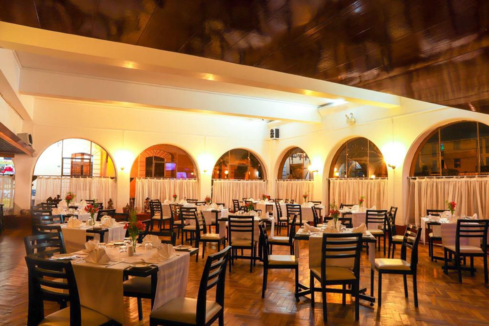 Dm Hoteles Ayacucho