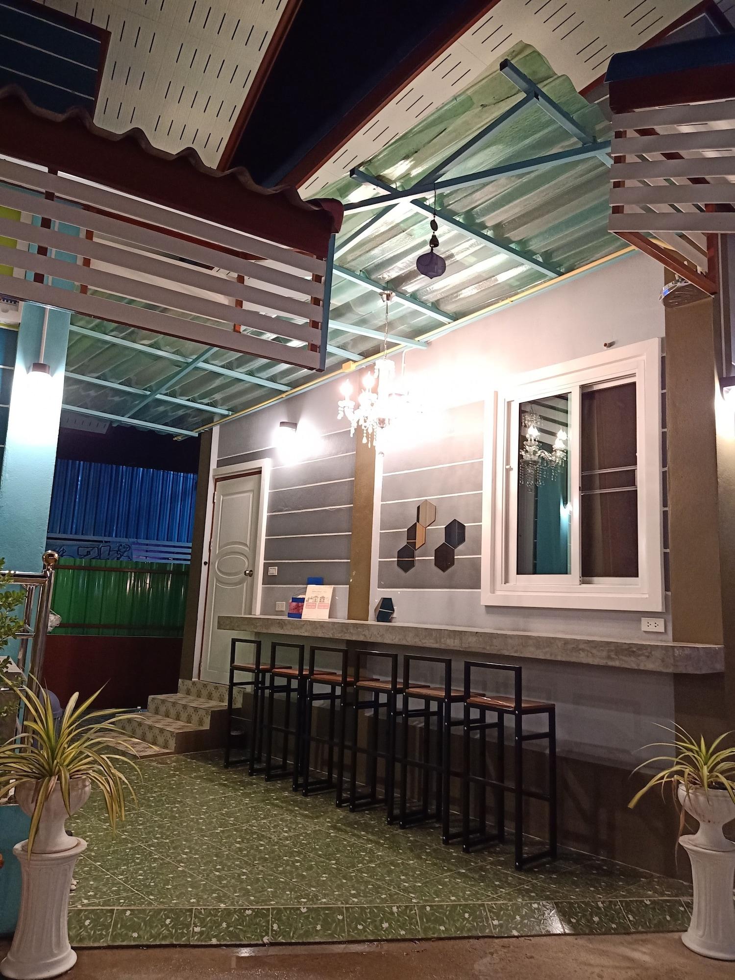 Jumbo Villa Homestay And Resort