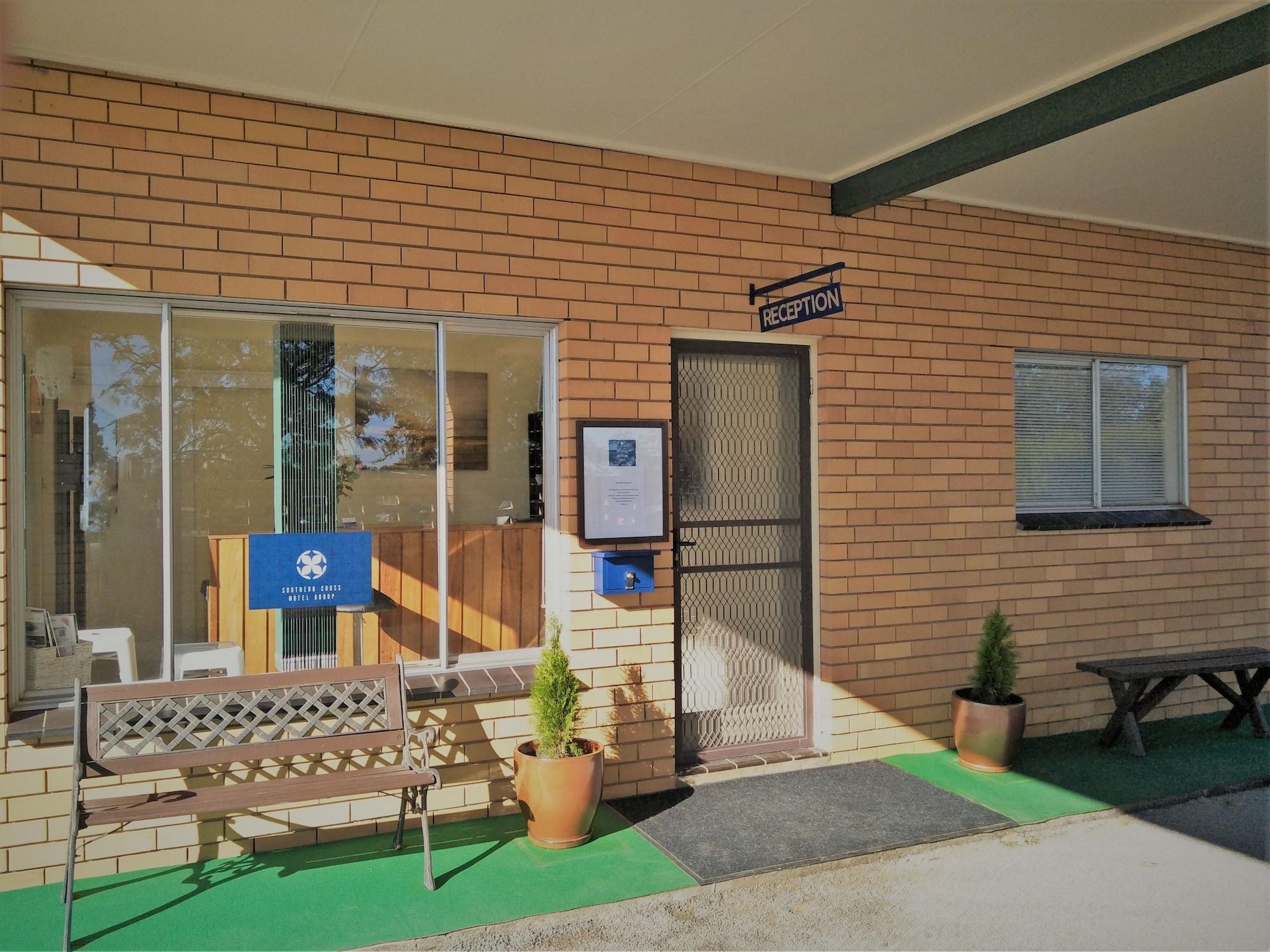 Junee Motor Inn by null