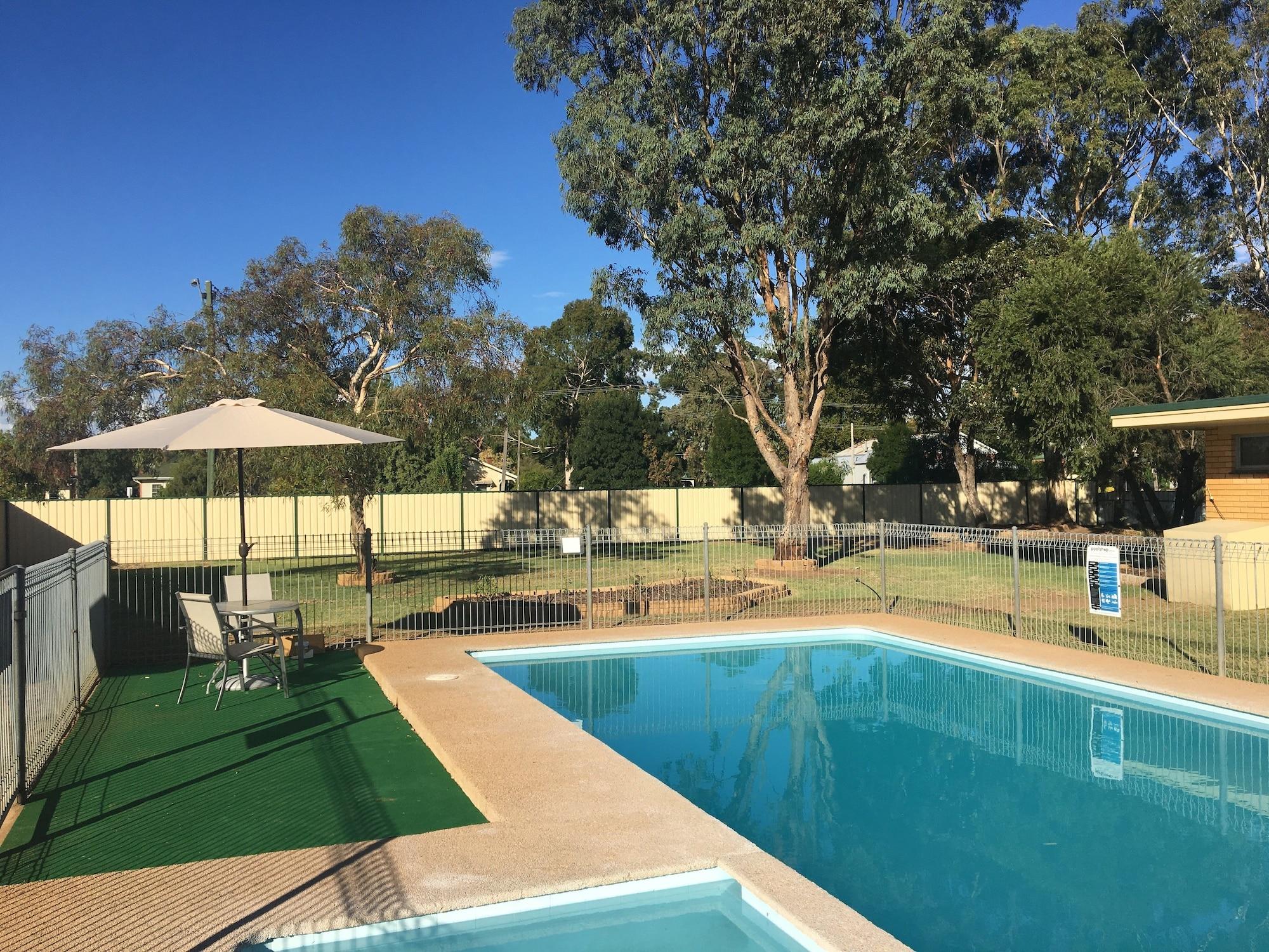 Junee Motor Inn by null