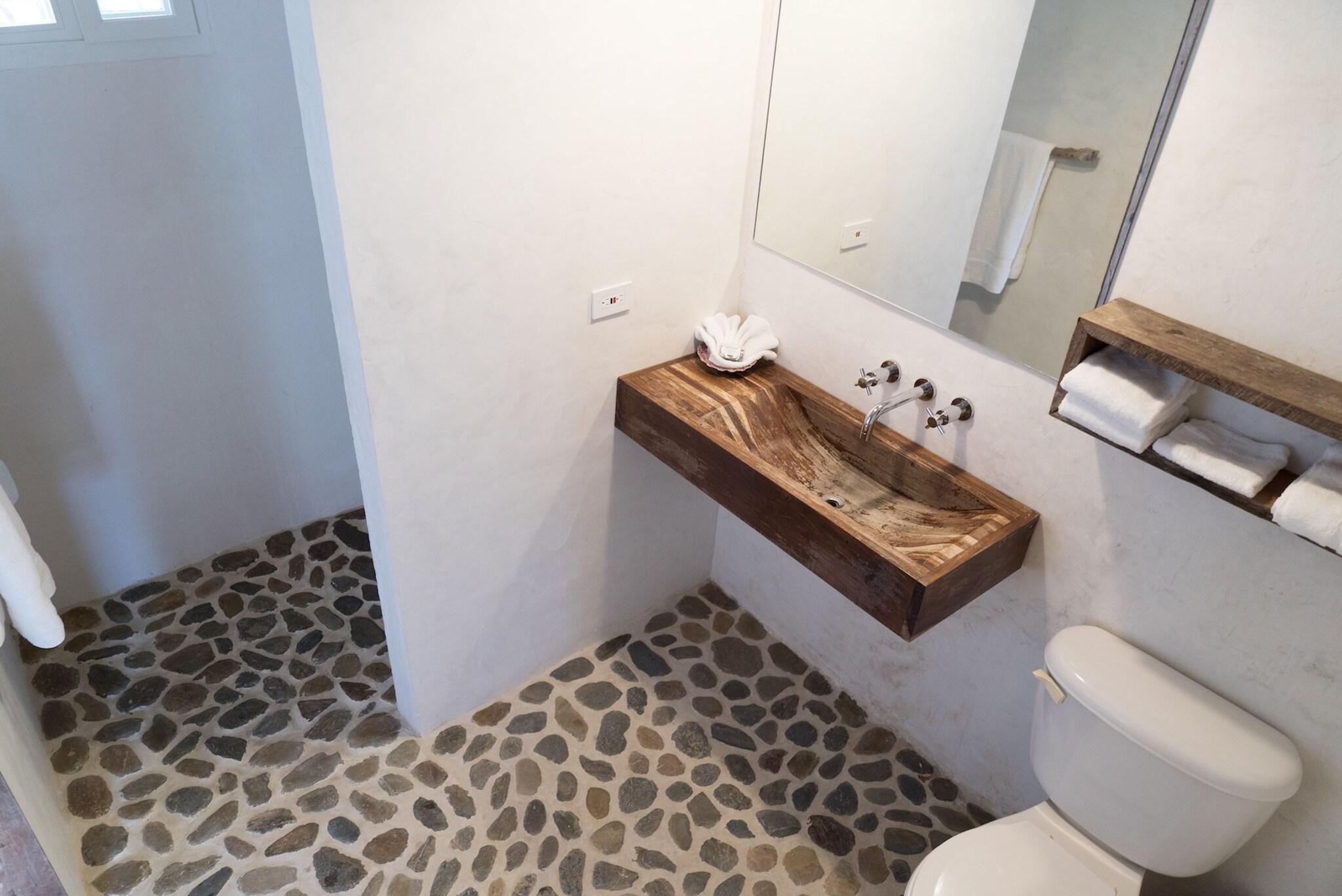 Thatch Caye Resort, a Muy'Ono Resort by null