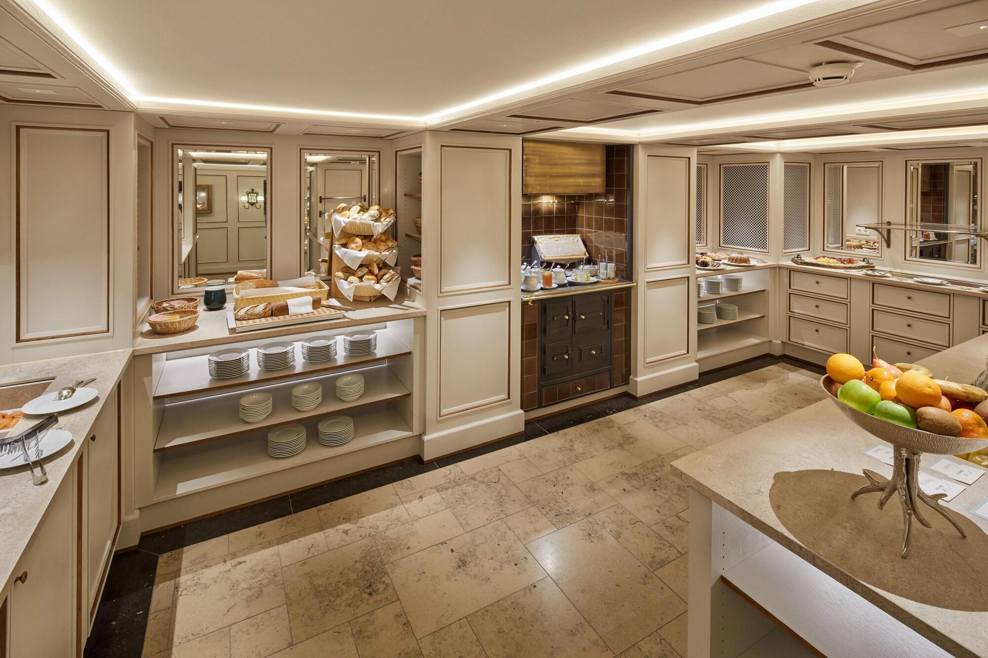 Post Lech Arlberg by null