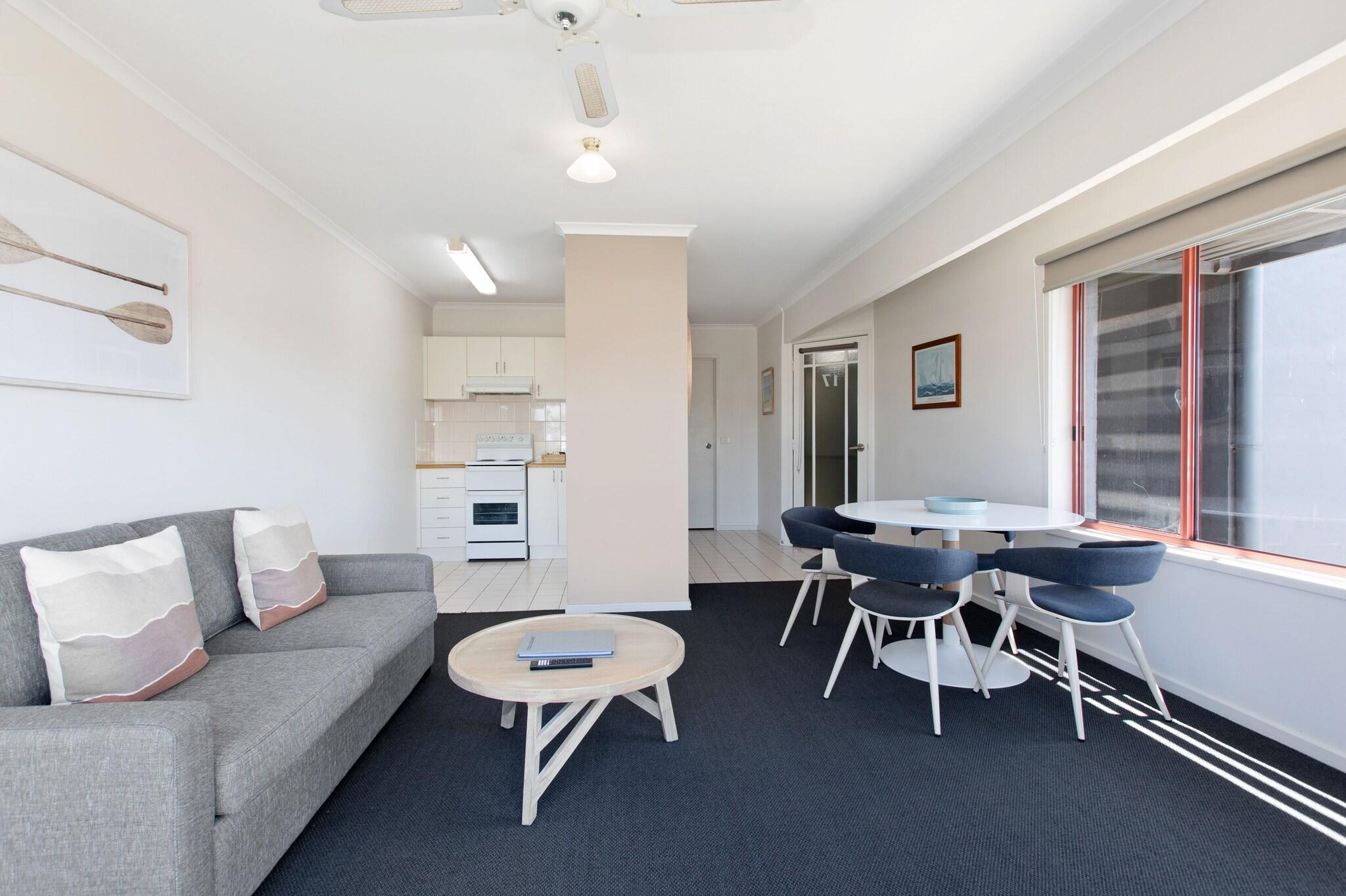 Mariners Cove Motel + Apartments at Paynesville by null