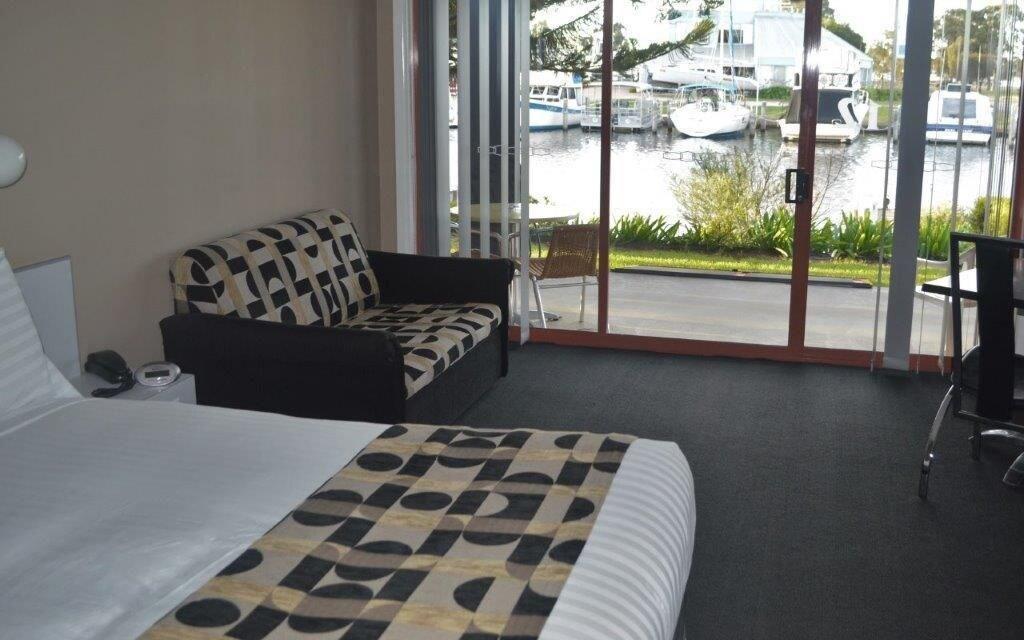 Mariners Cove Motel + Apartments at Paynesville by null