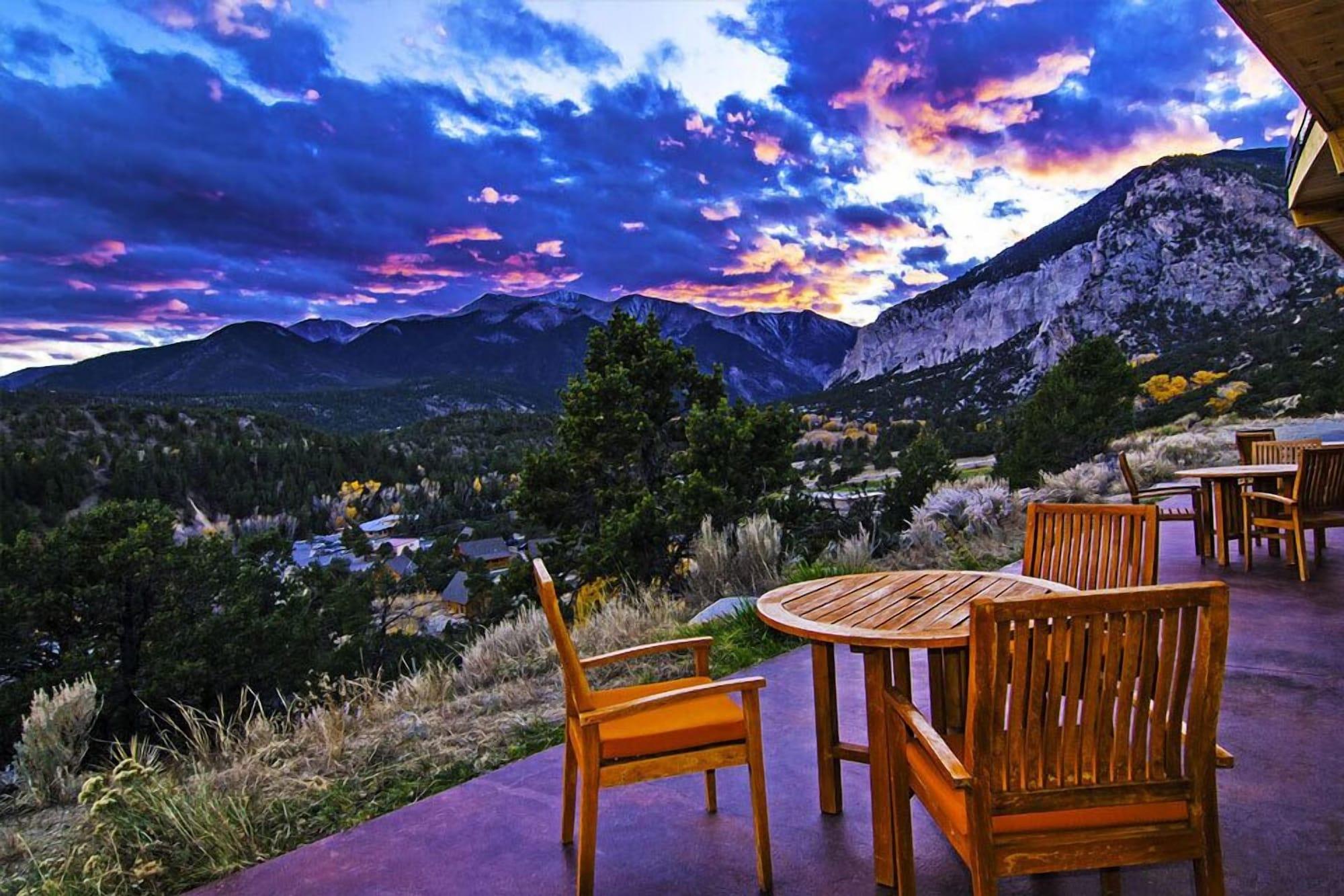 Mount Princeton Hot Springs Resort by null
