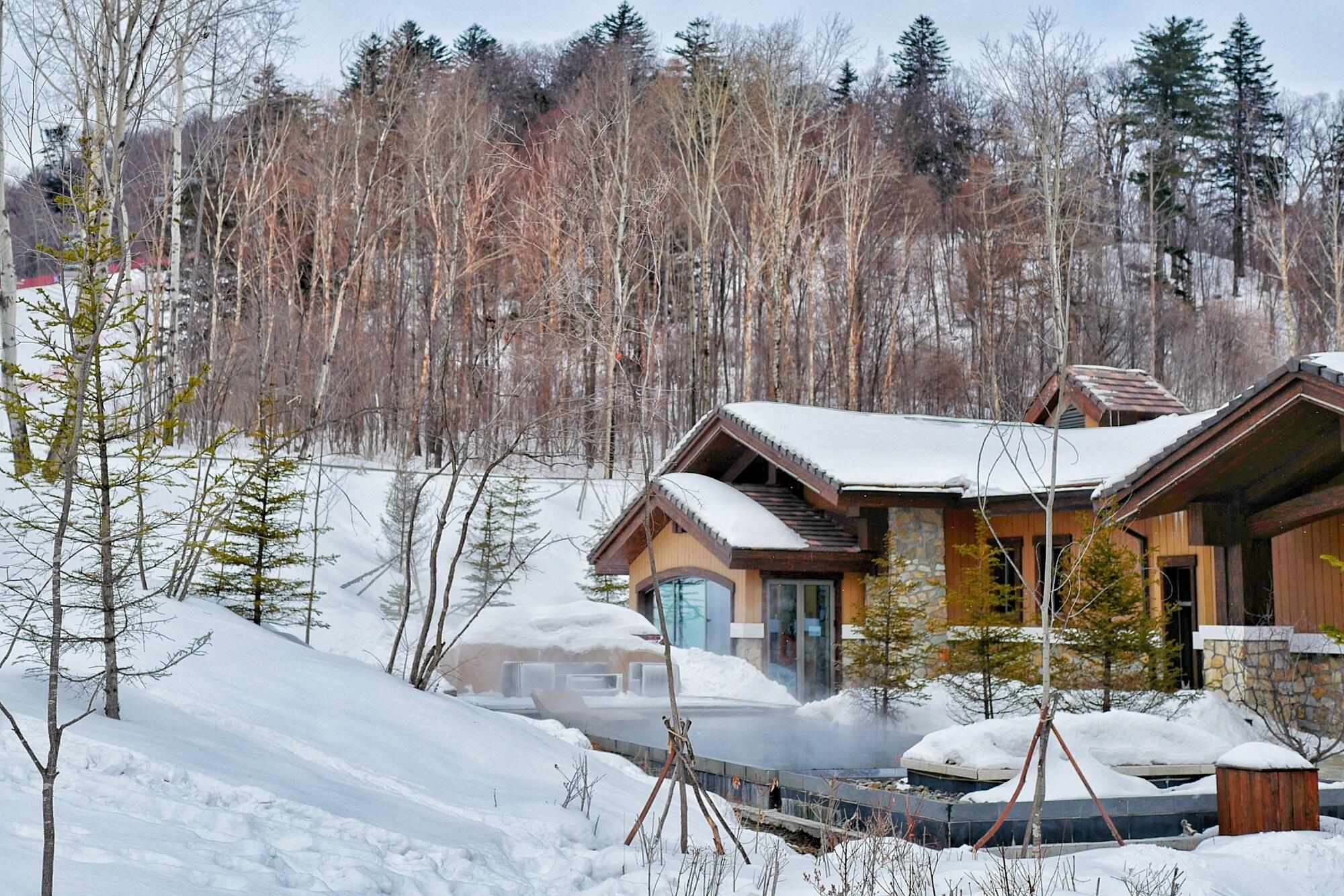 Park Hyatt Changbaishan by null