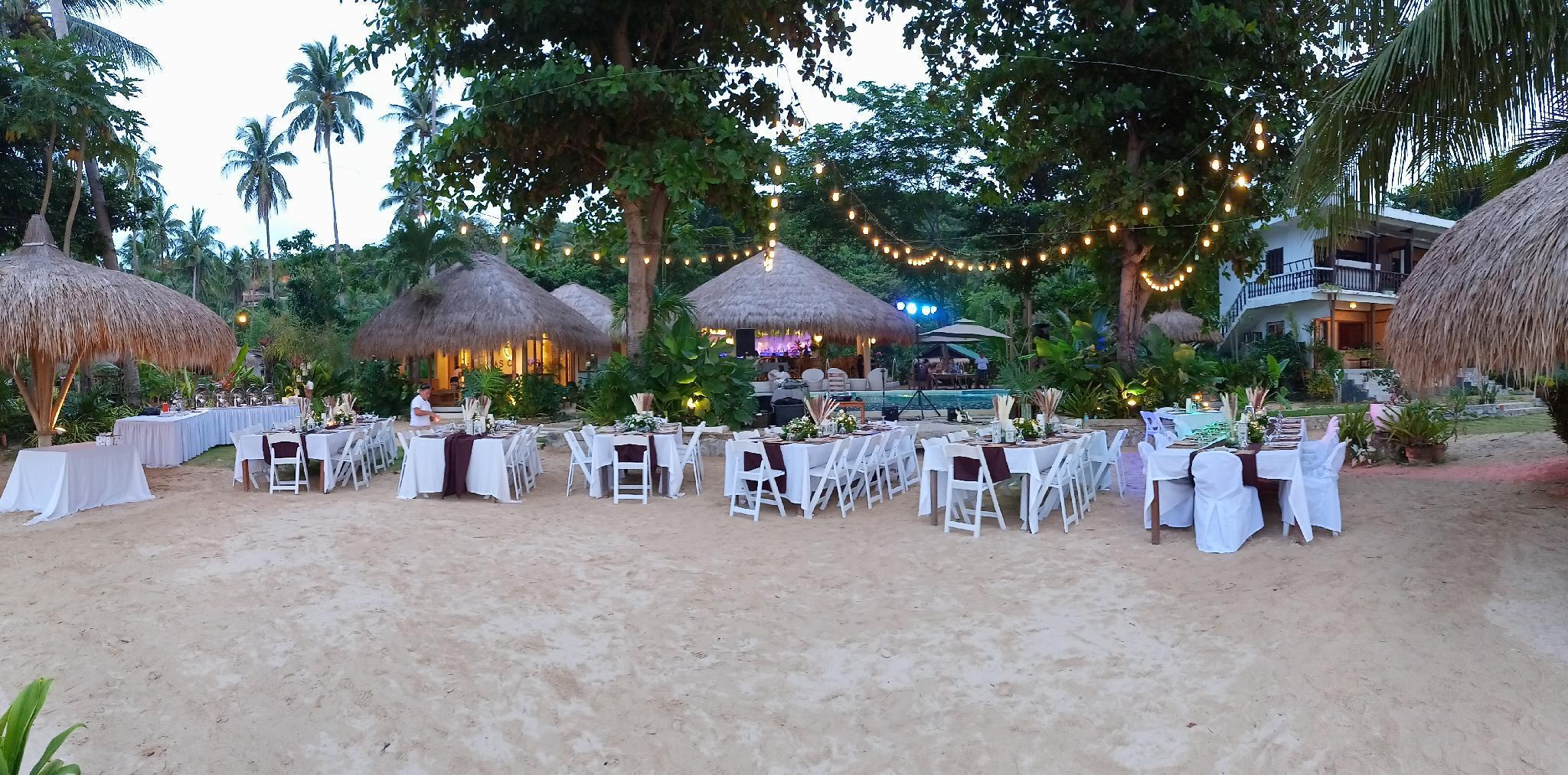 Las Cabanas Beach Resort