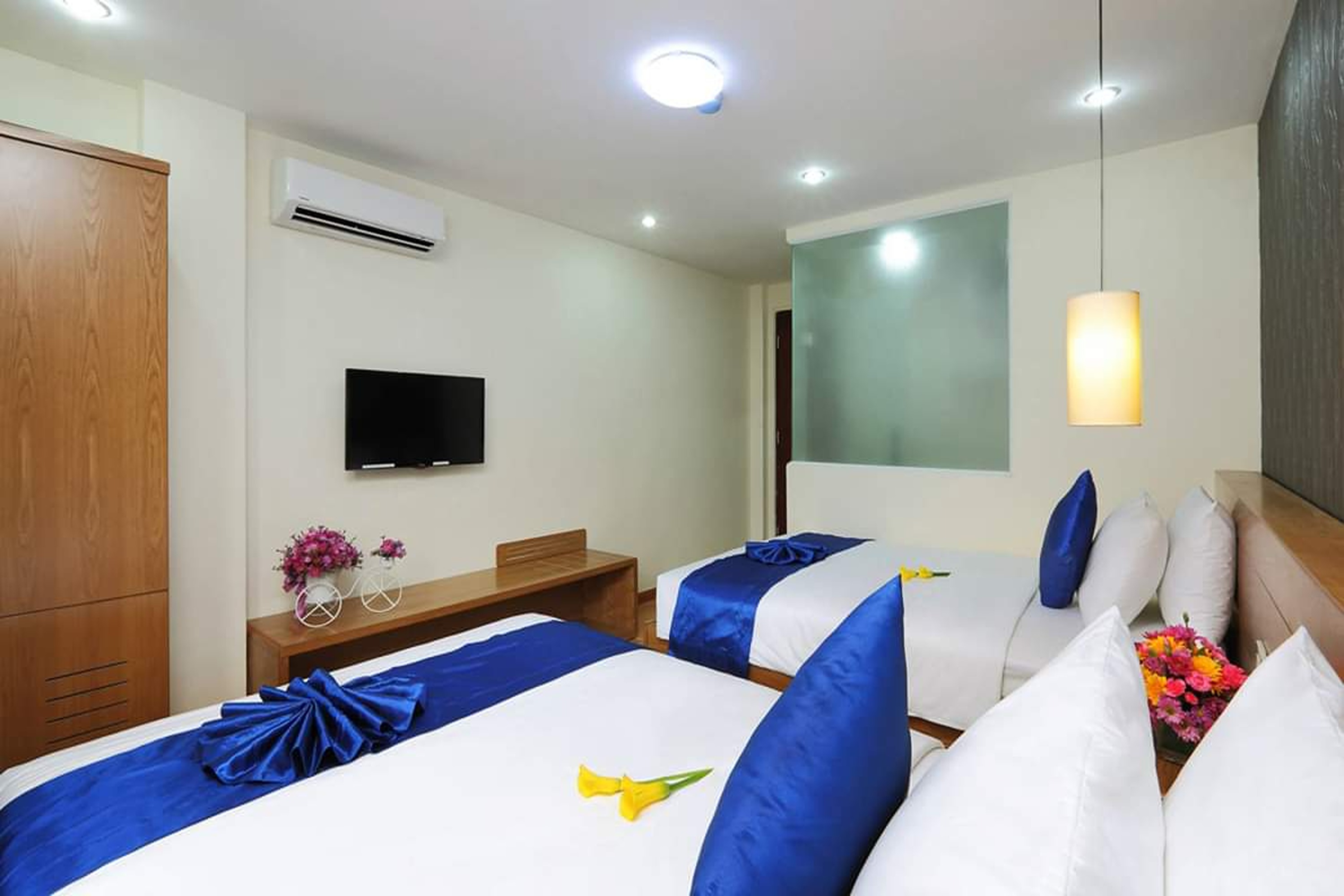 Ailen Hotel by ZUZU