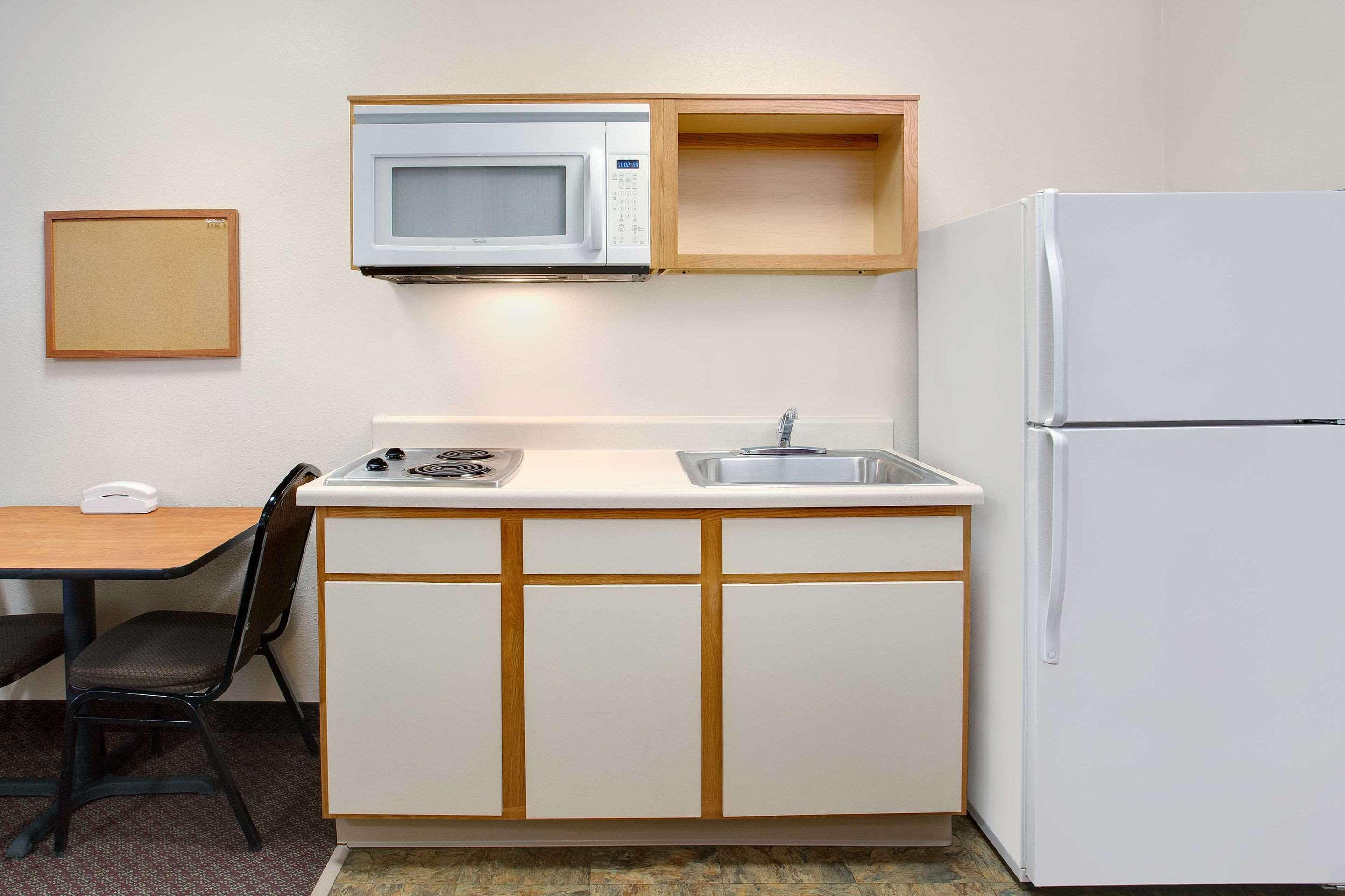Woodspring Suites Fort Wayne