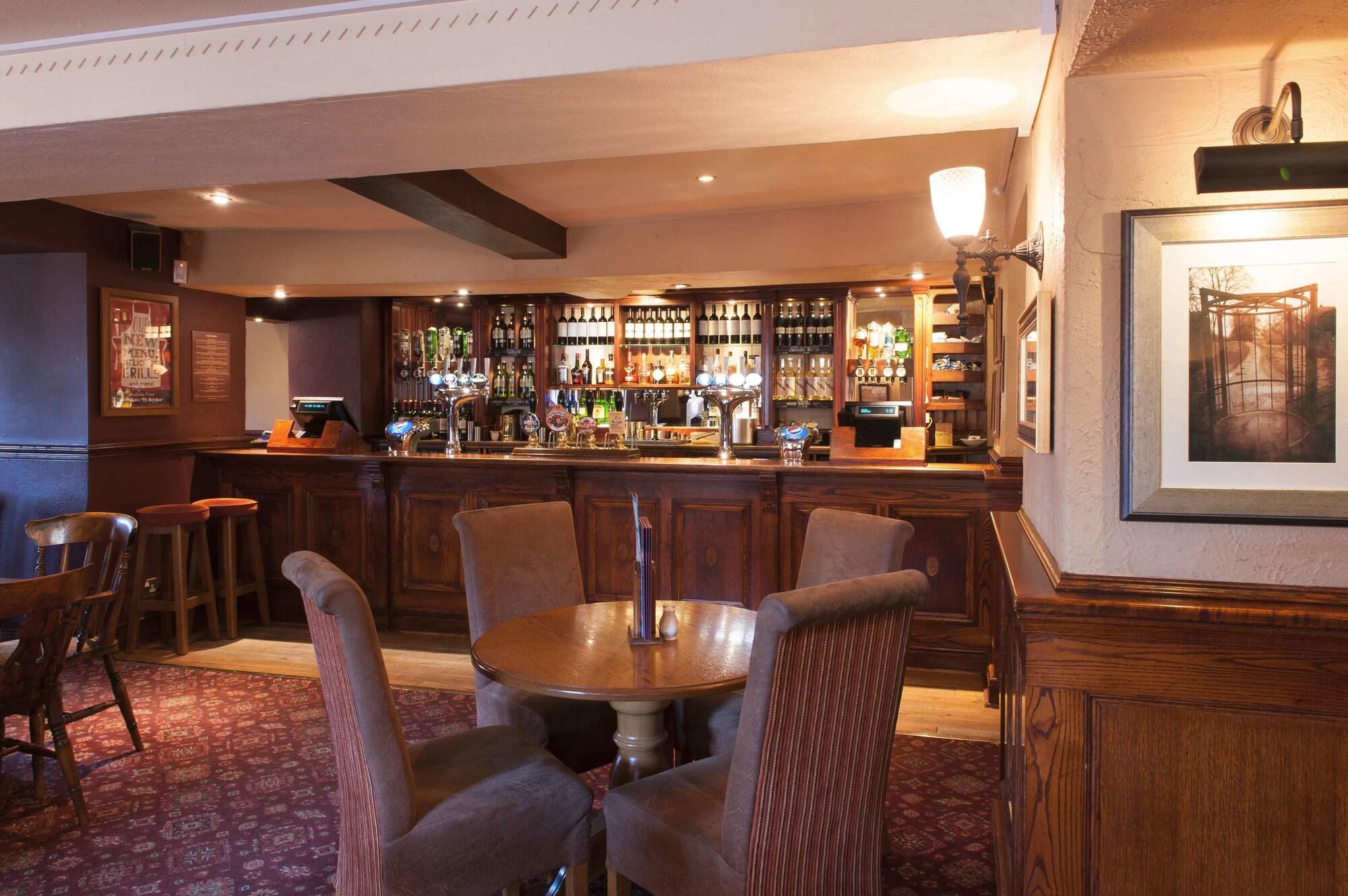 Wheatsheaf, Baslow By Marston'S Inns