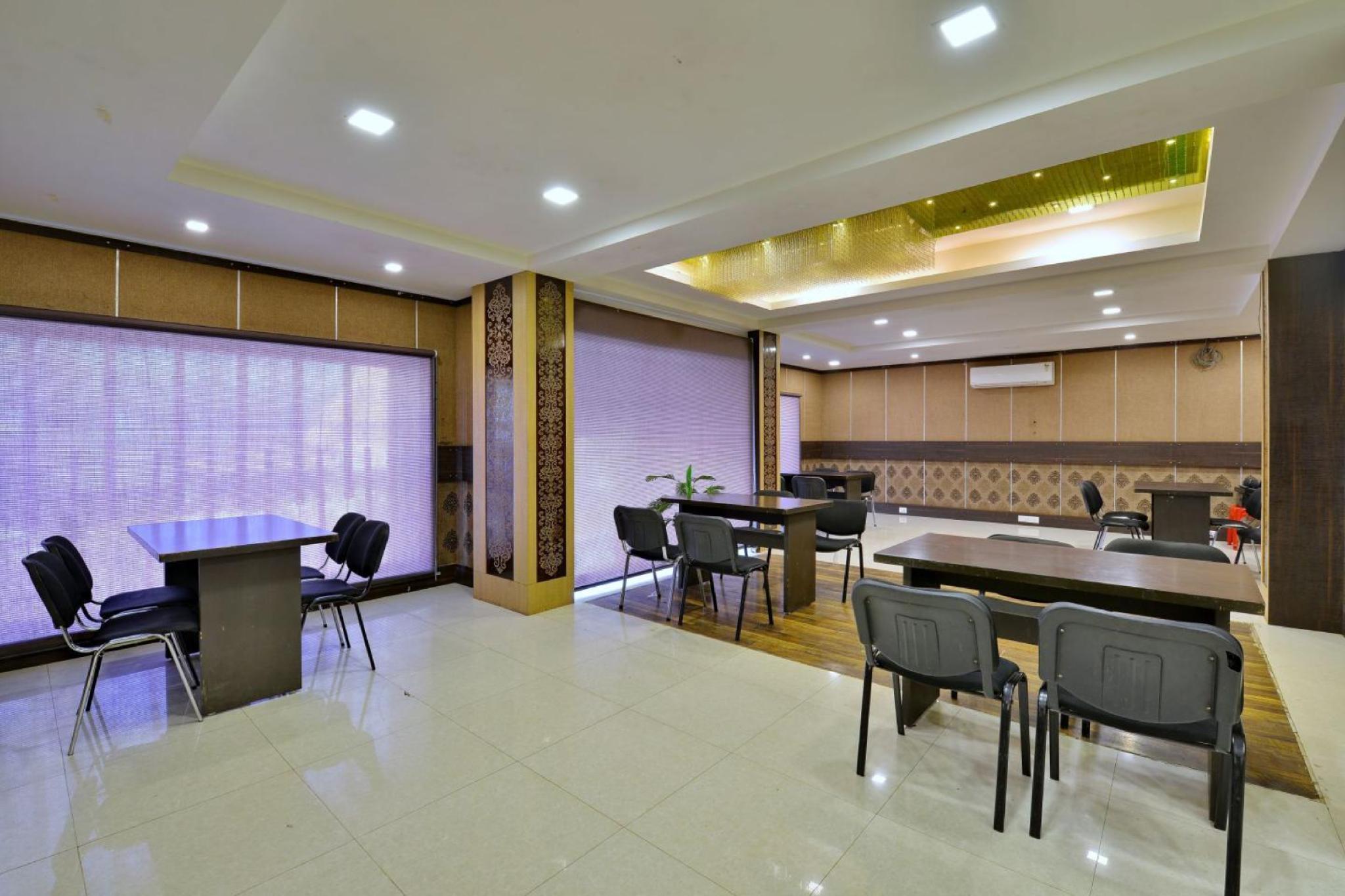 Hotel Samrat