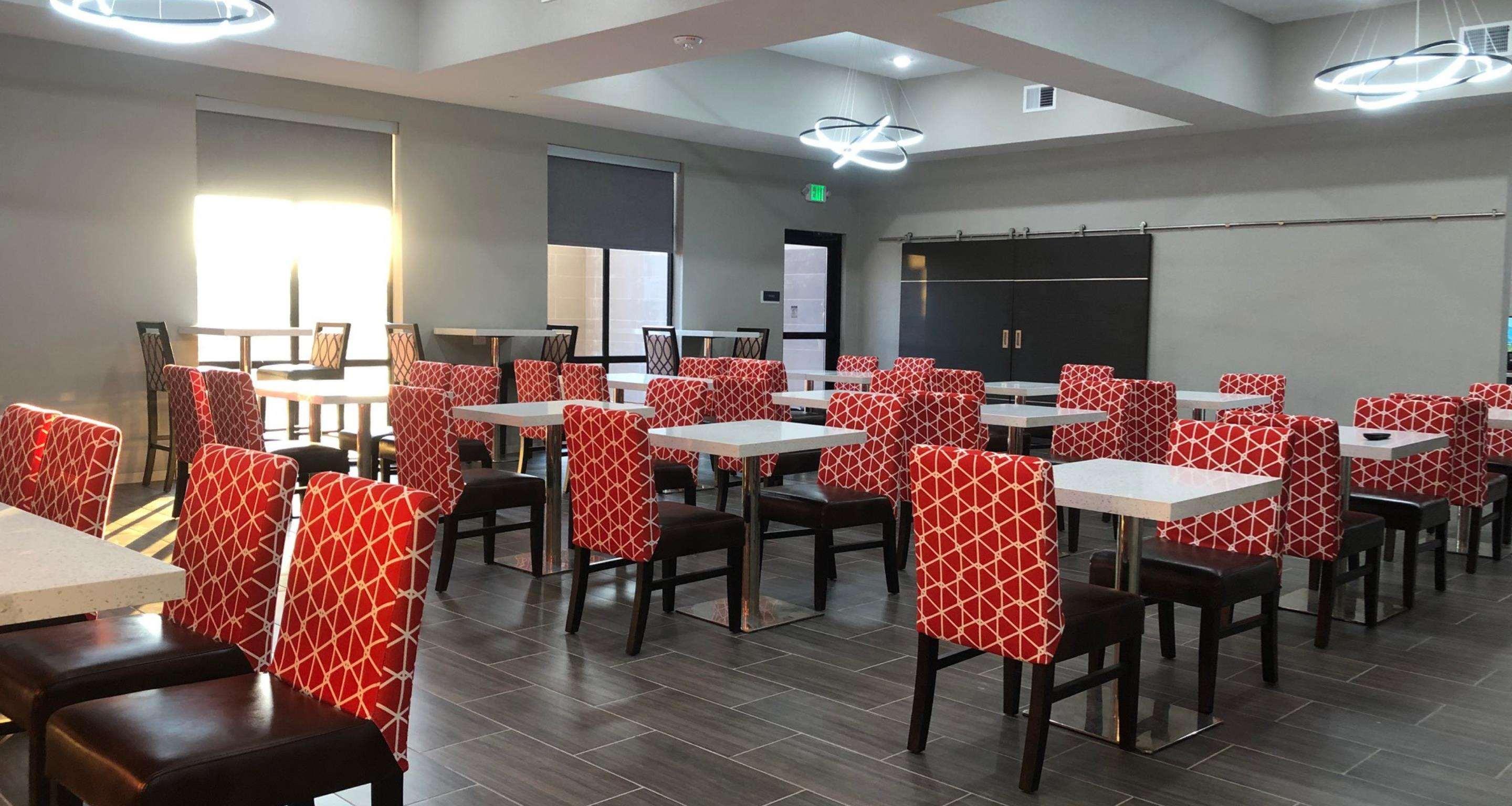 La Quinta Inn & Suites Coralville Iowa City