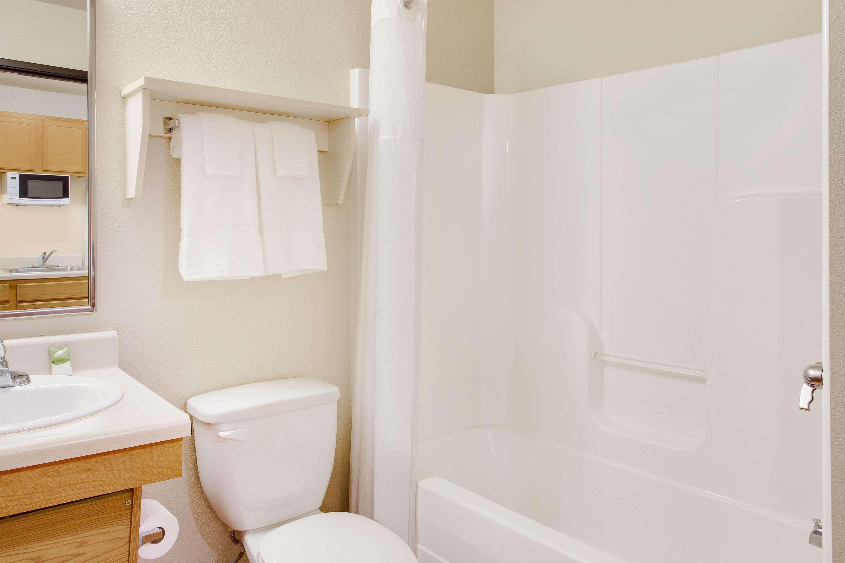 Woodspring Suites Louisville Southeast