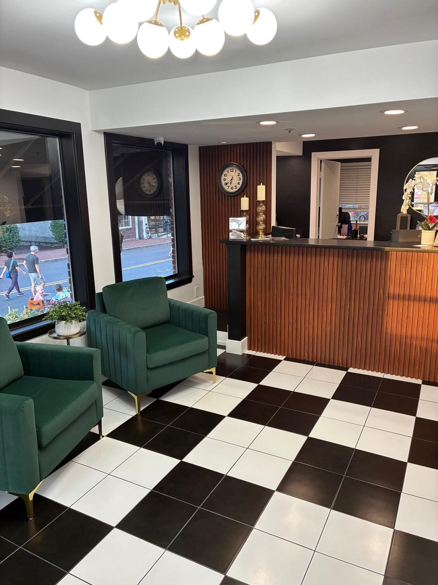 Mainstay Inn