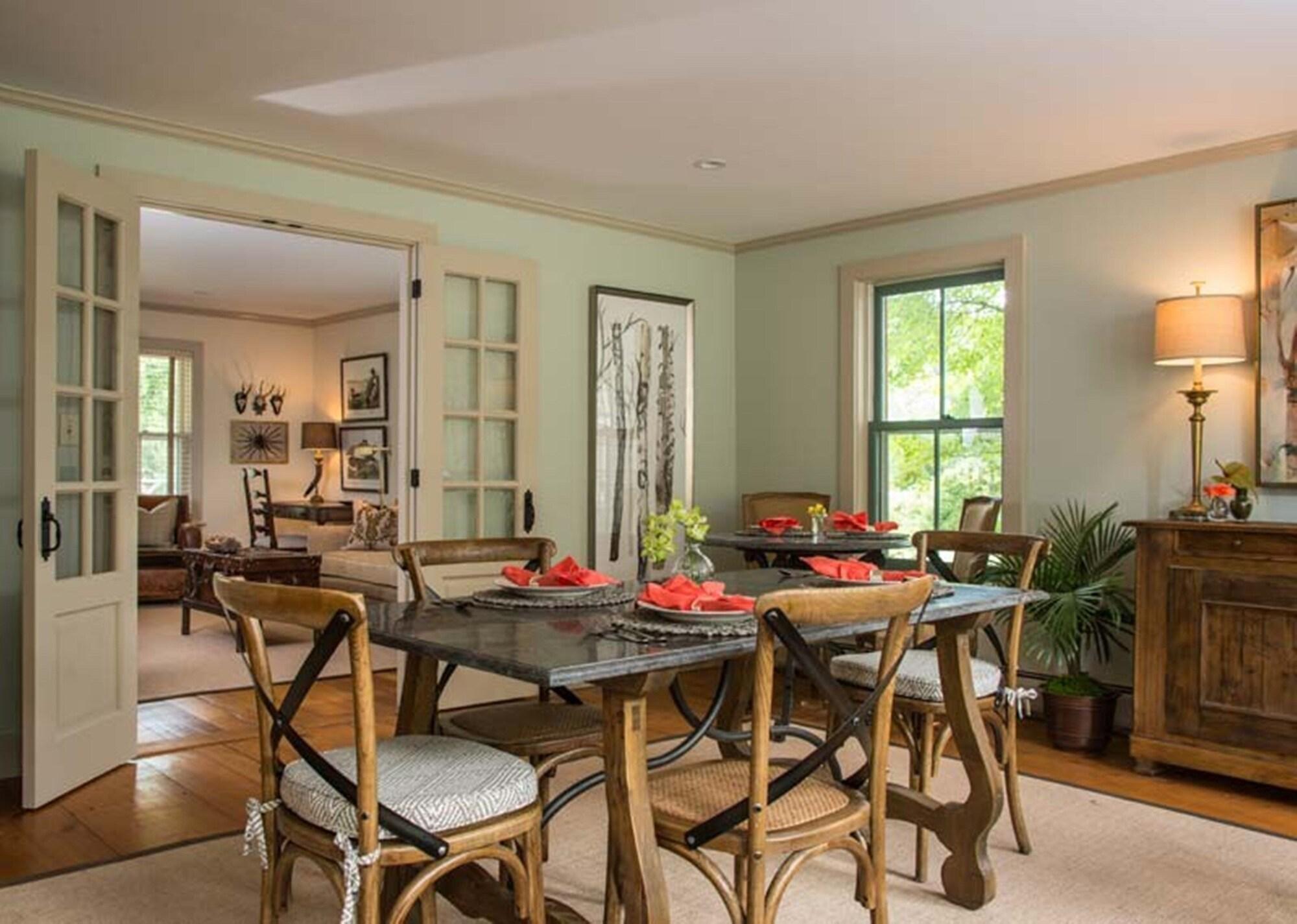 Deer Brook Inn