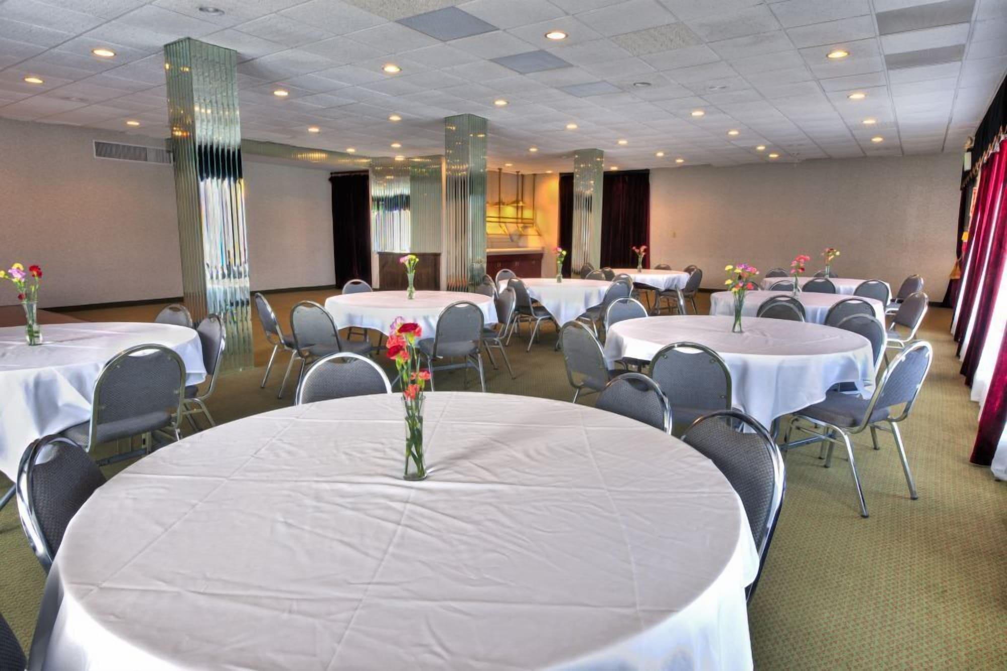 Silver Beach Hotel by null