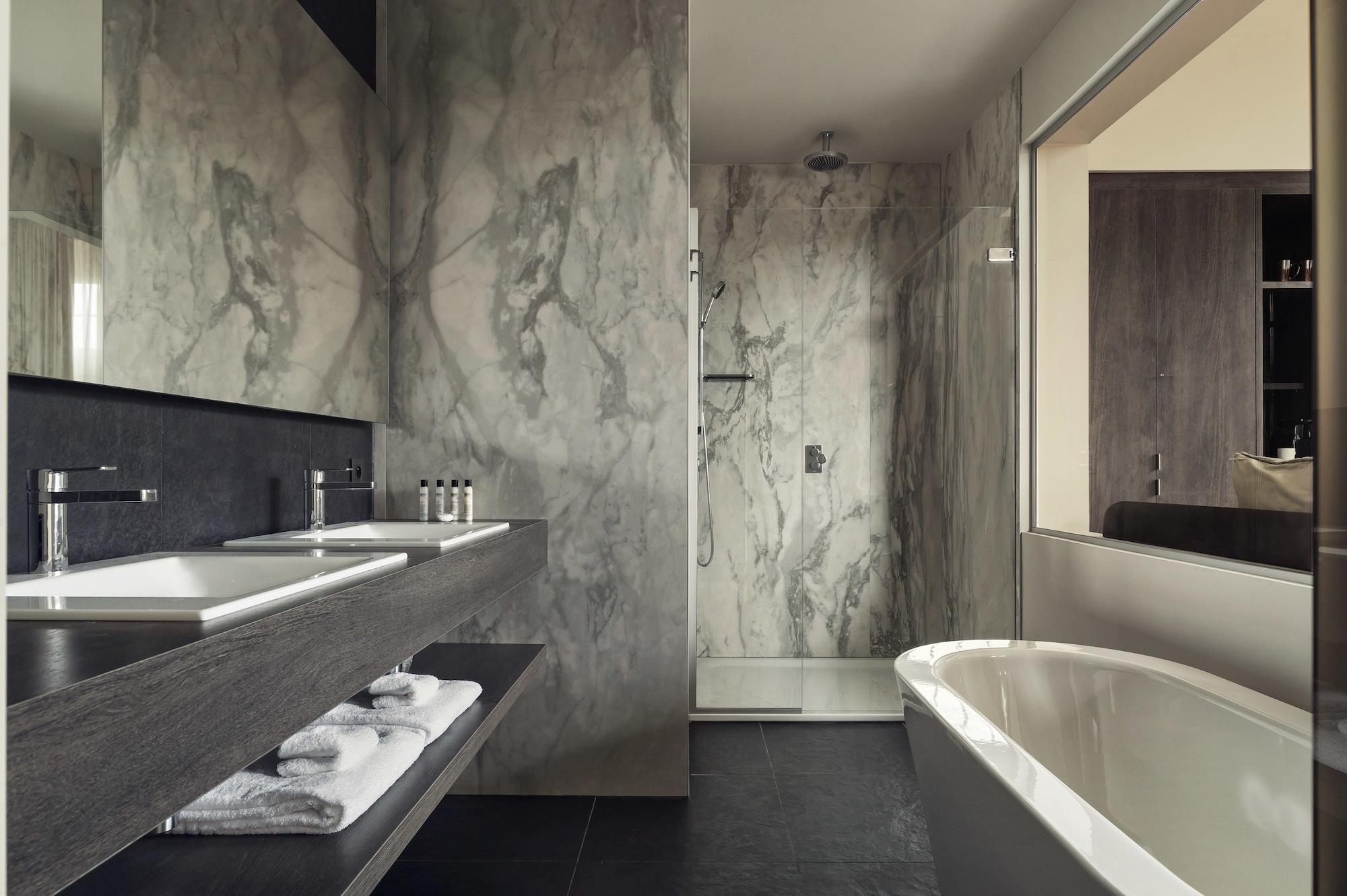 Terhills Hotel by null