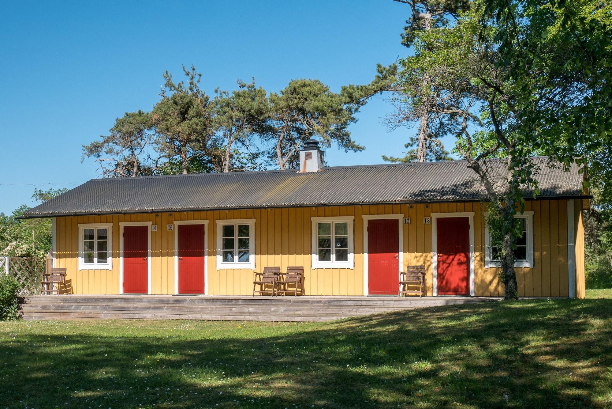 Pensionat Warfsholm AB by null