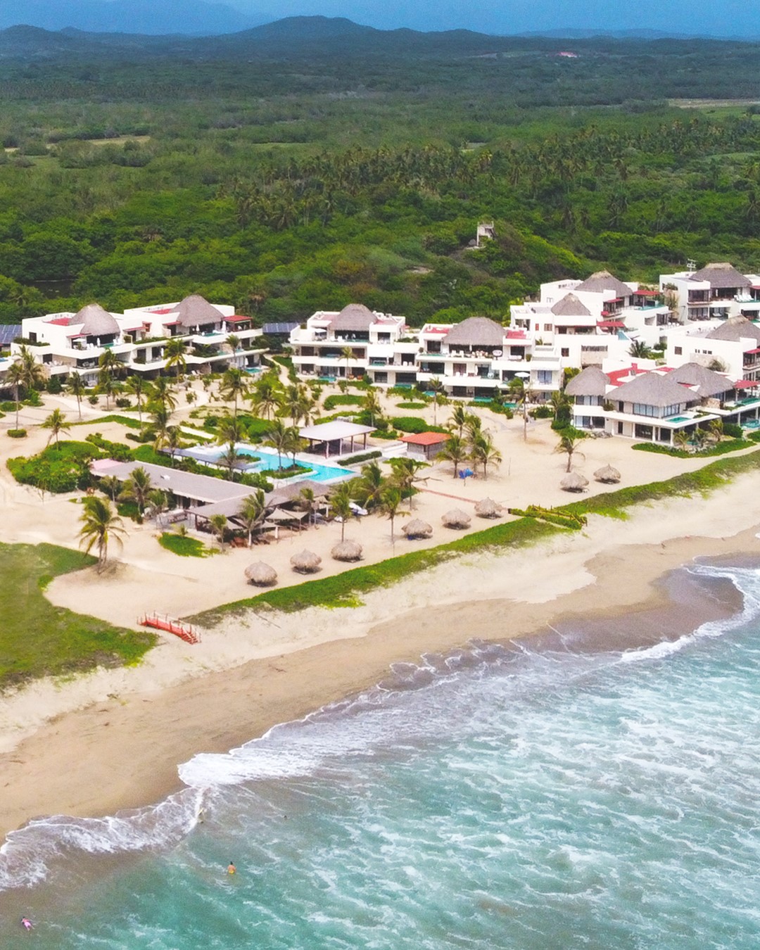 Marea Beachfront Villas by null