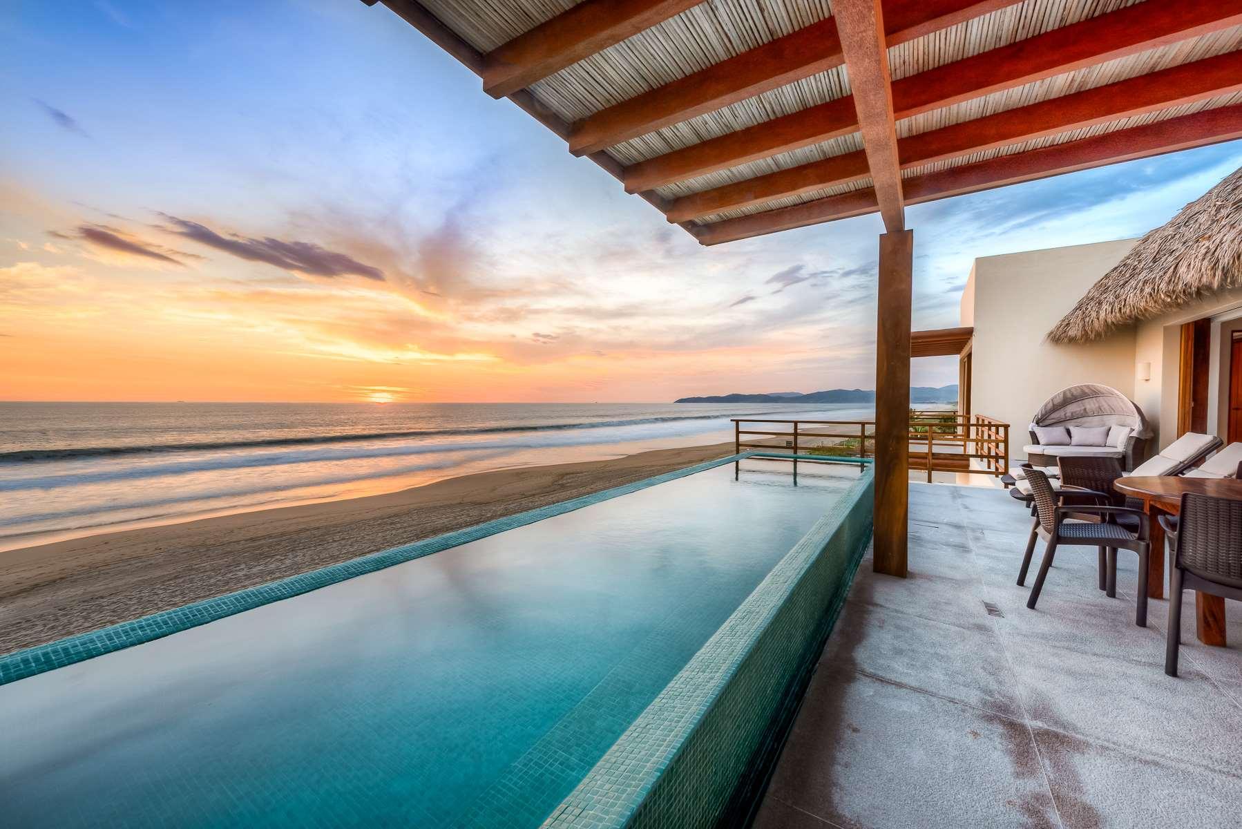 Marea Beachfront Villas by null