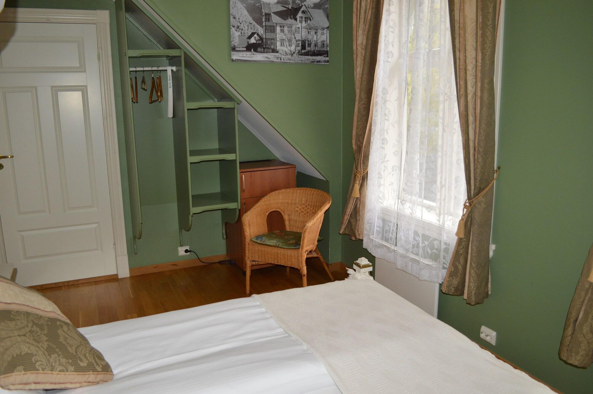 Hjelle Hotel by null