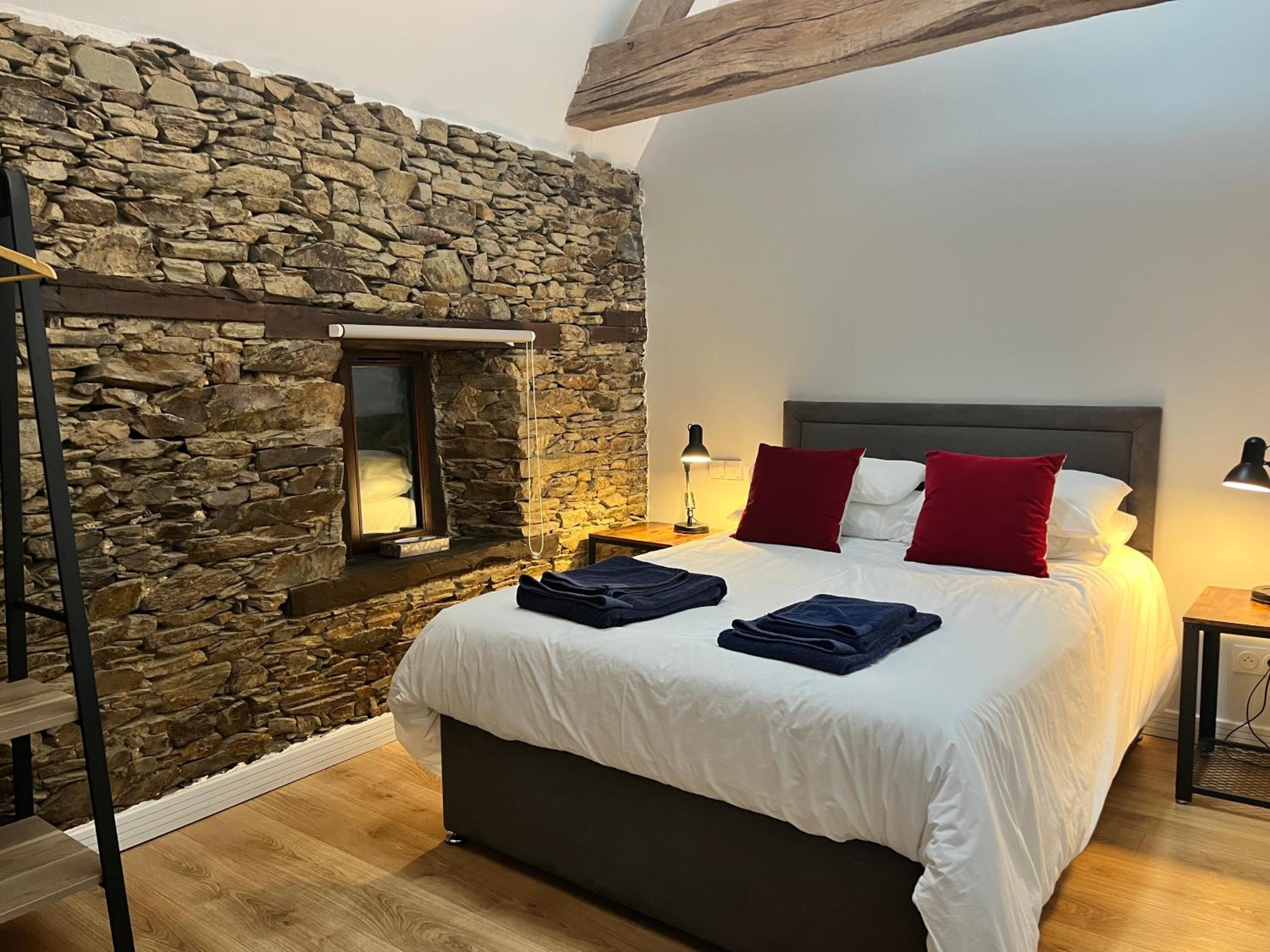 Le Manoir De La Vieille Douve