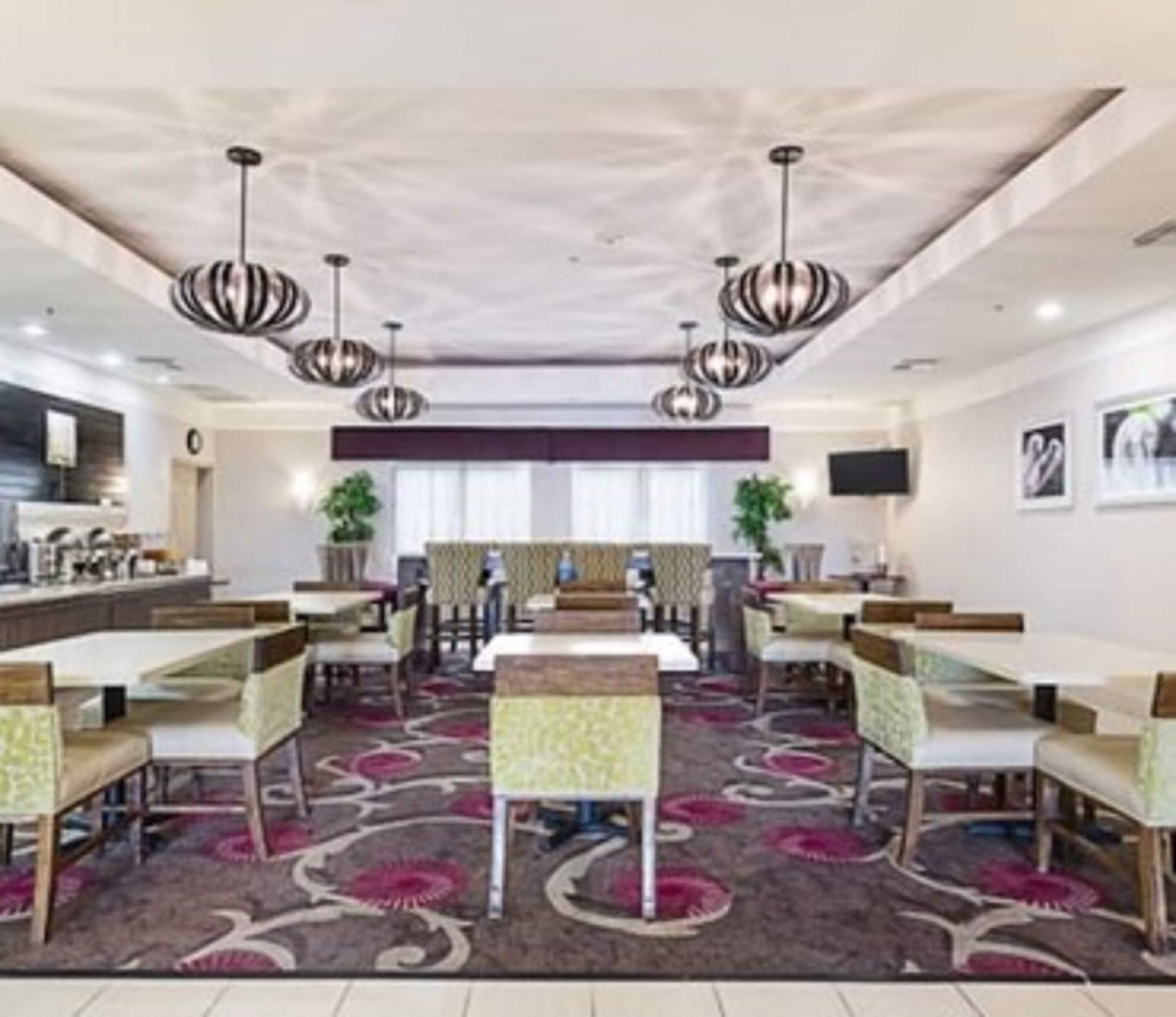 Kemah Edgewater Hotel SureStay Collection by BW