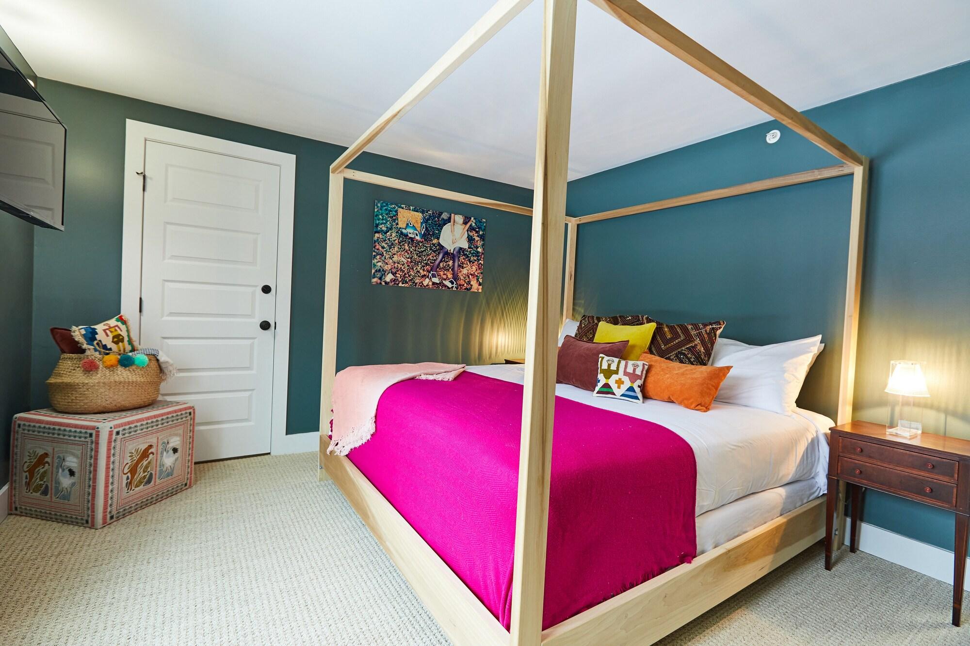 Shelter Harbor Inn by null