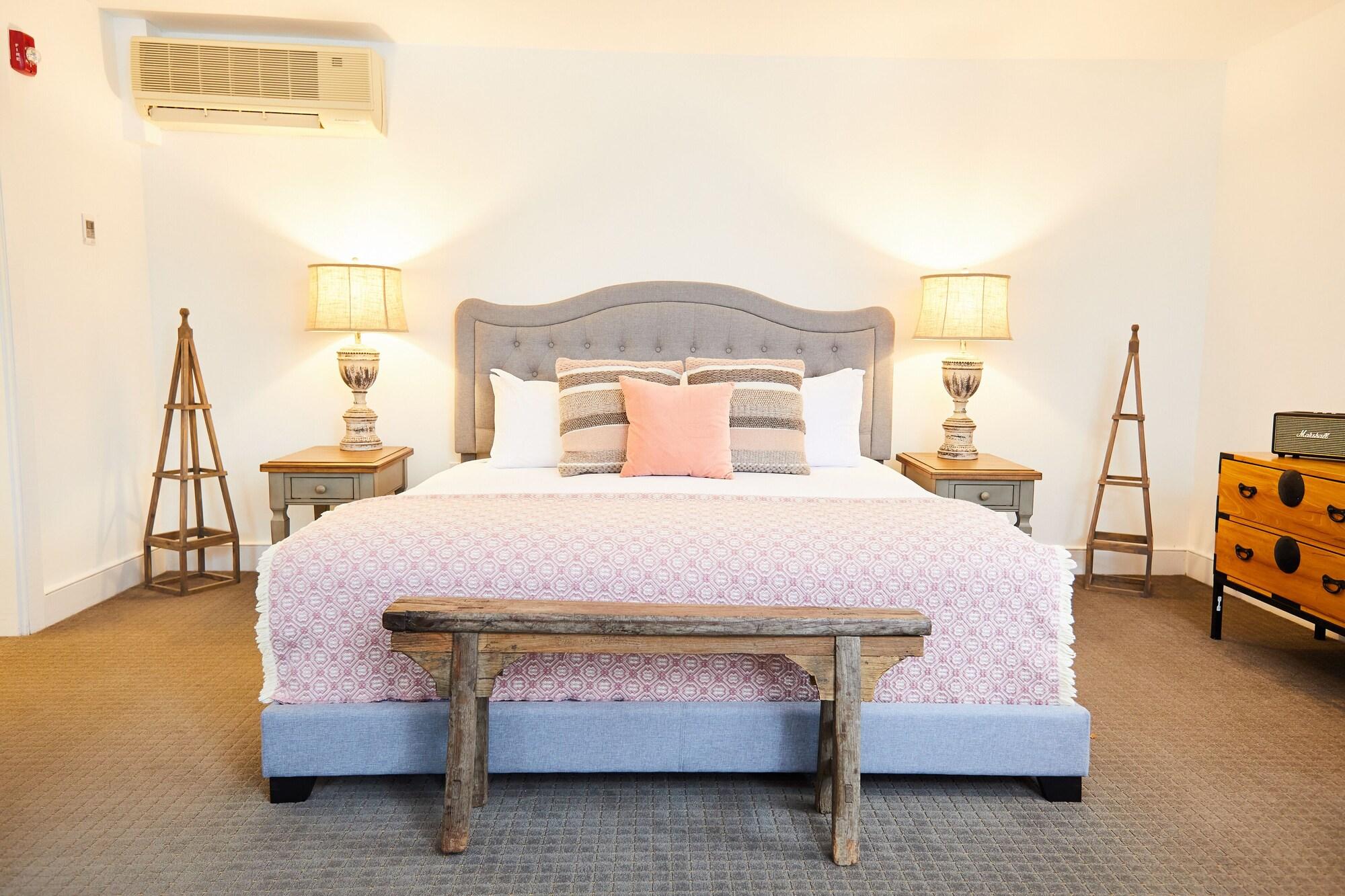 Shelter Harbor Inn by null