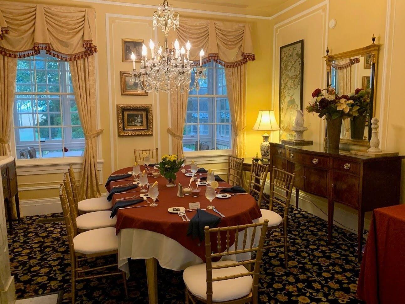 The Waterfront Historic Kent Manor Inn